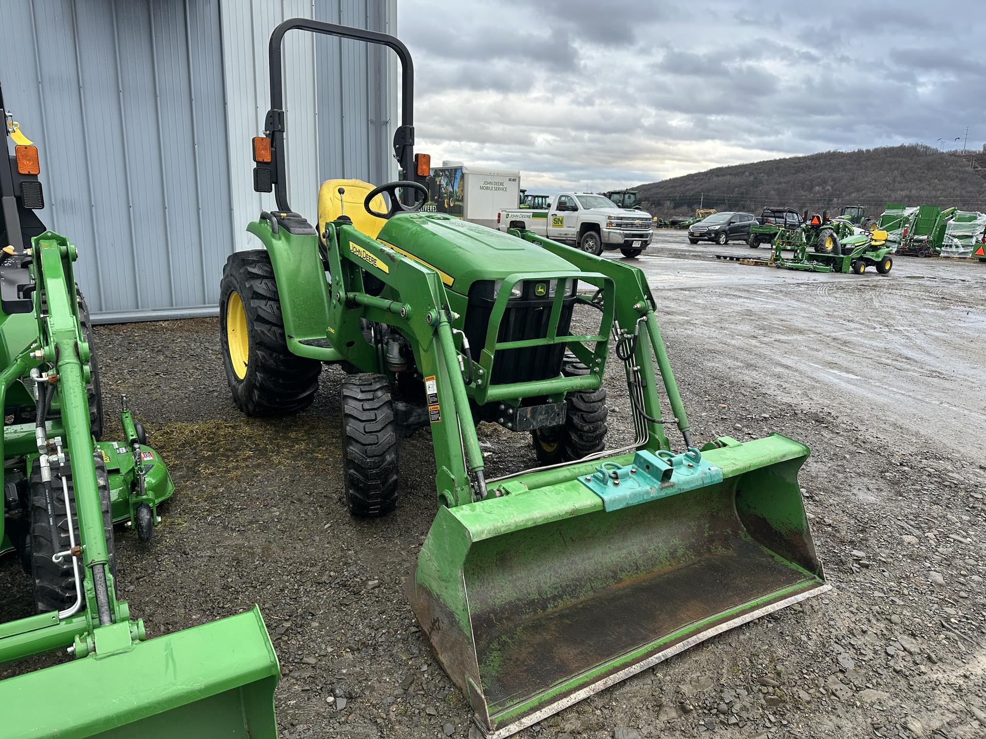 2015 John Deere 3038E