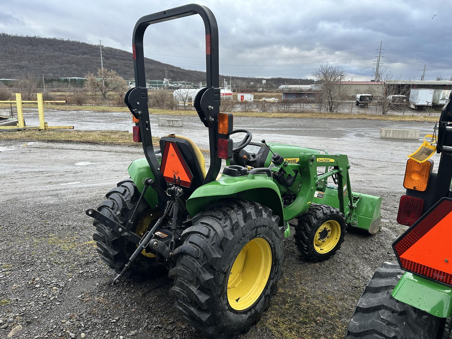 2015 John Deere 3038E