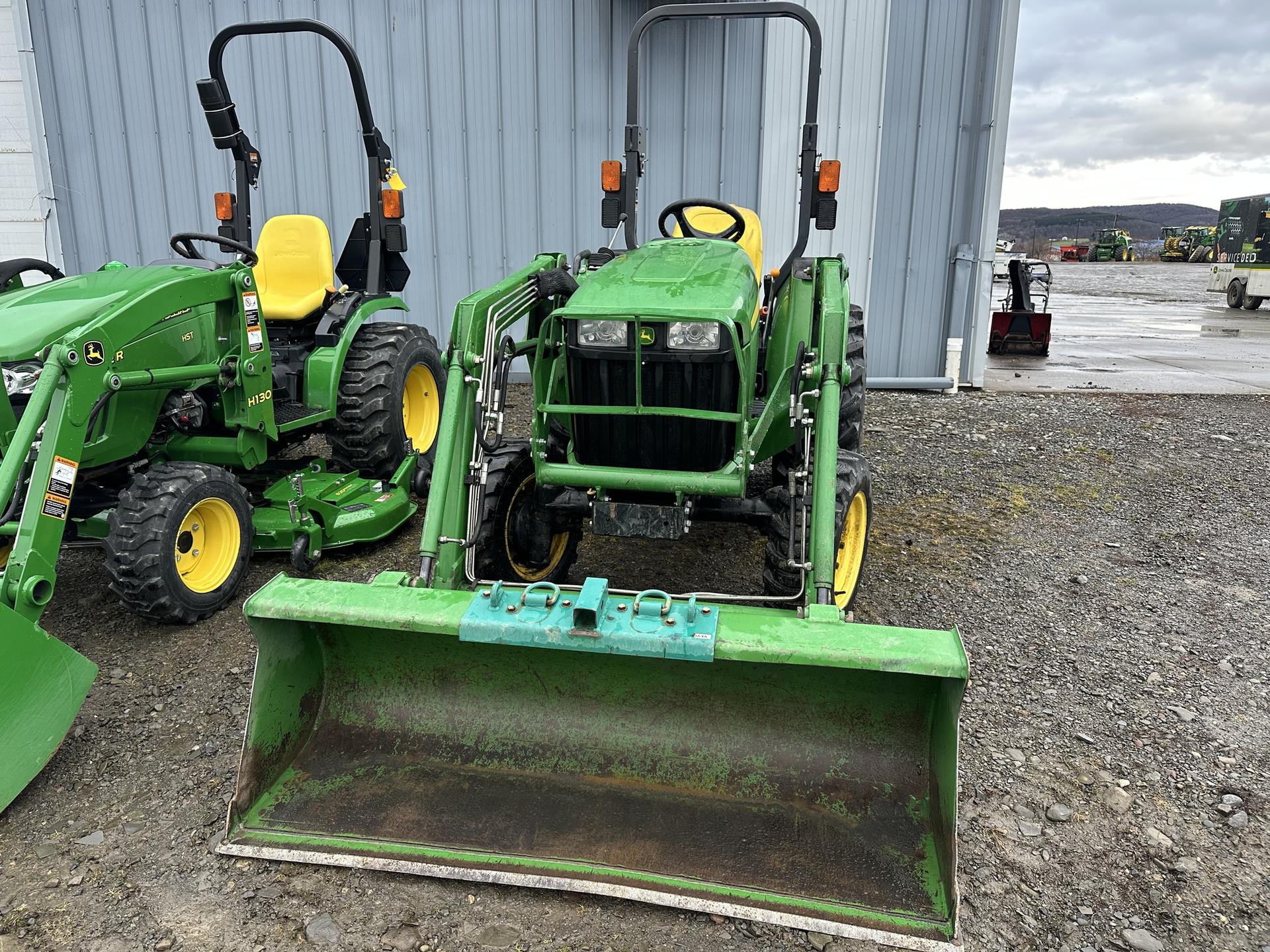 2015 John Deere 3038E