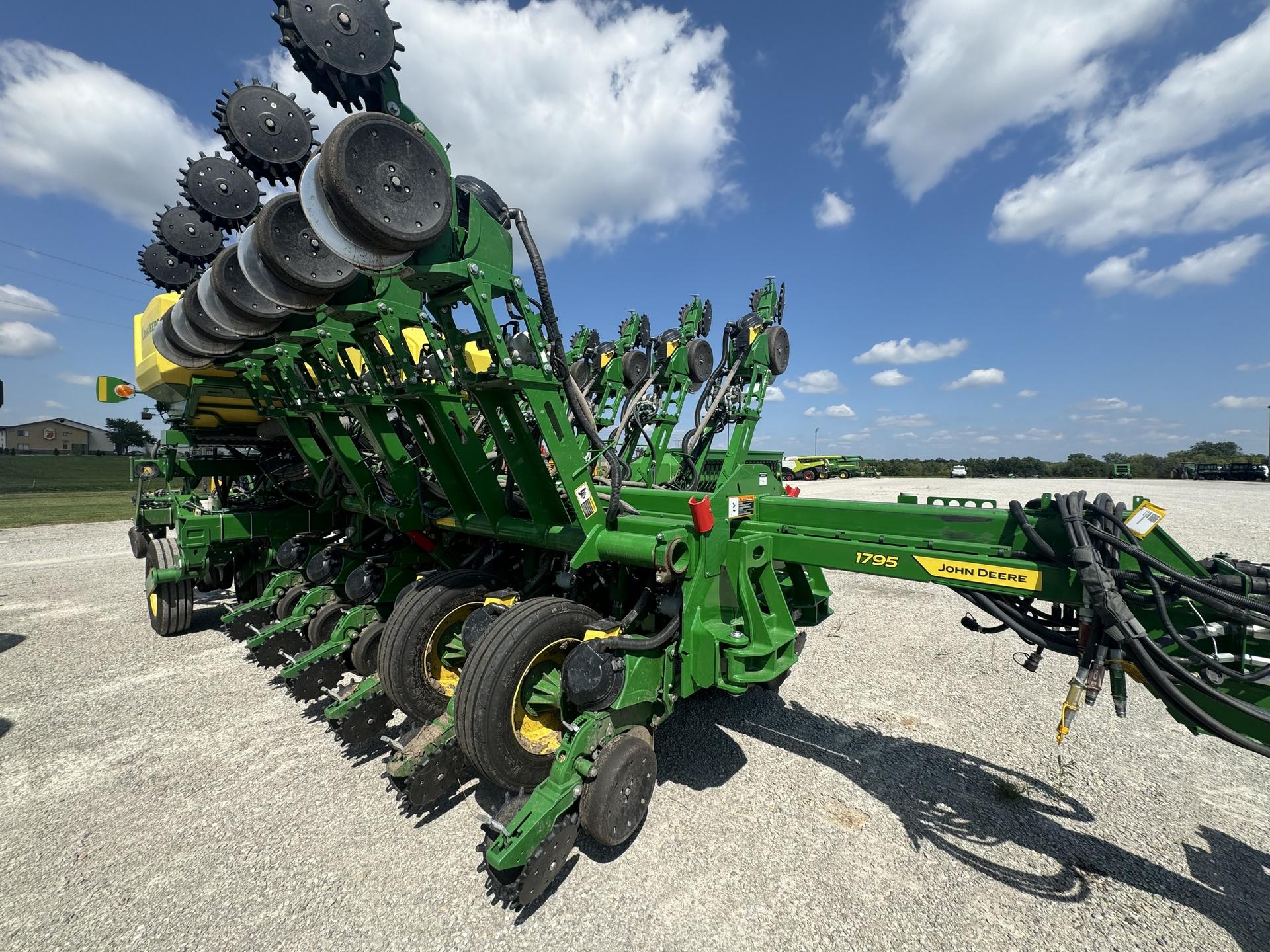 2022 John Deere 1795