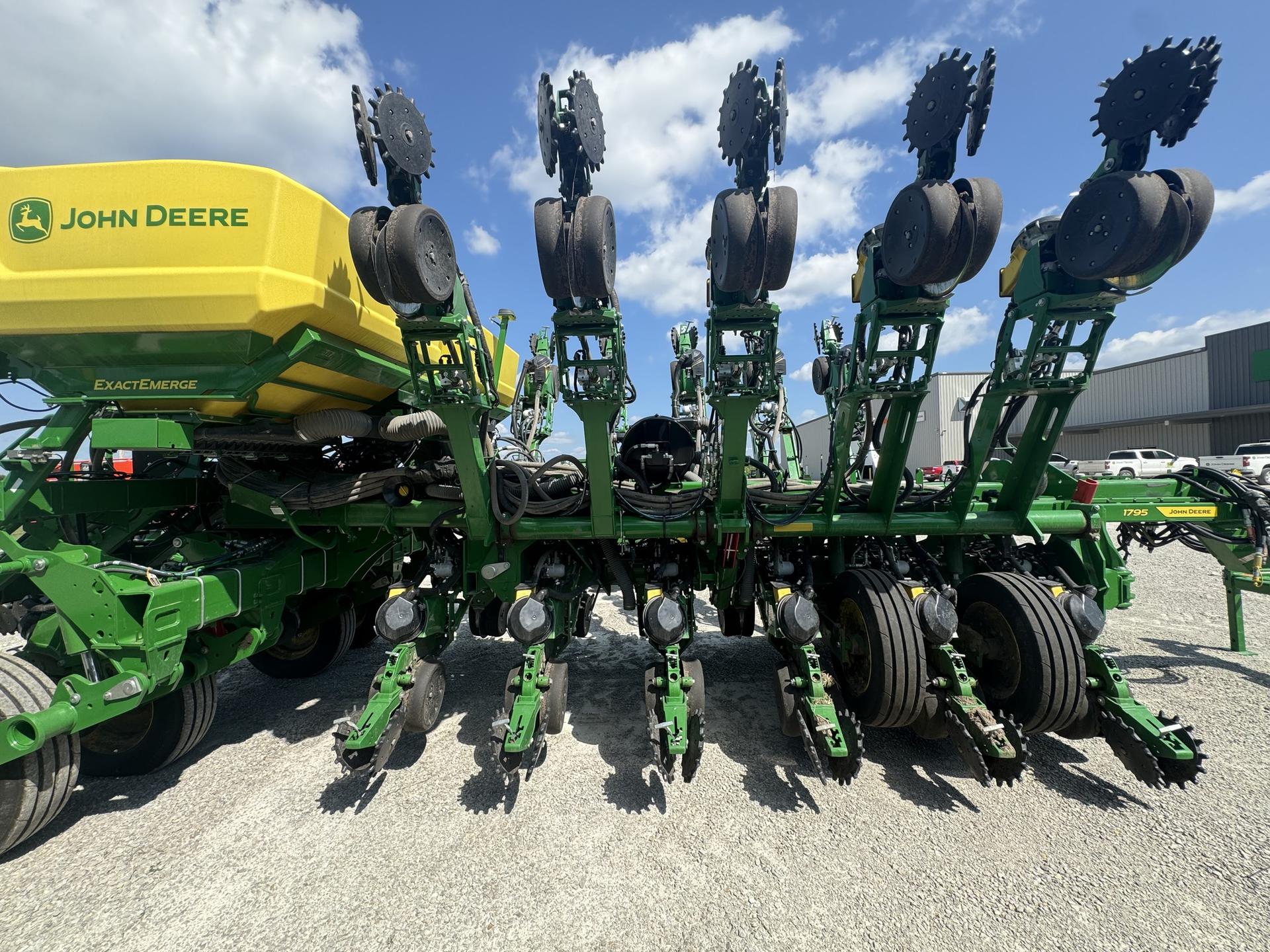 2022 John Deere 1795