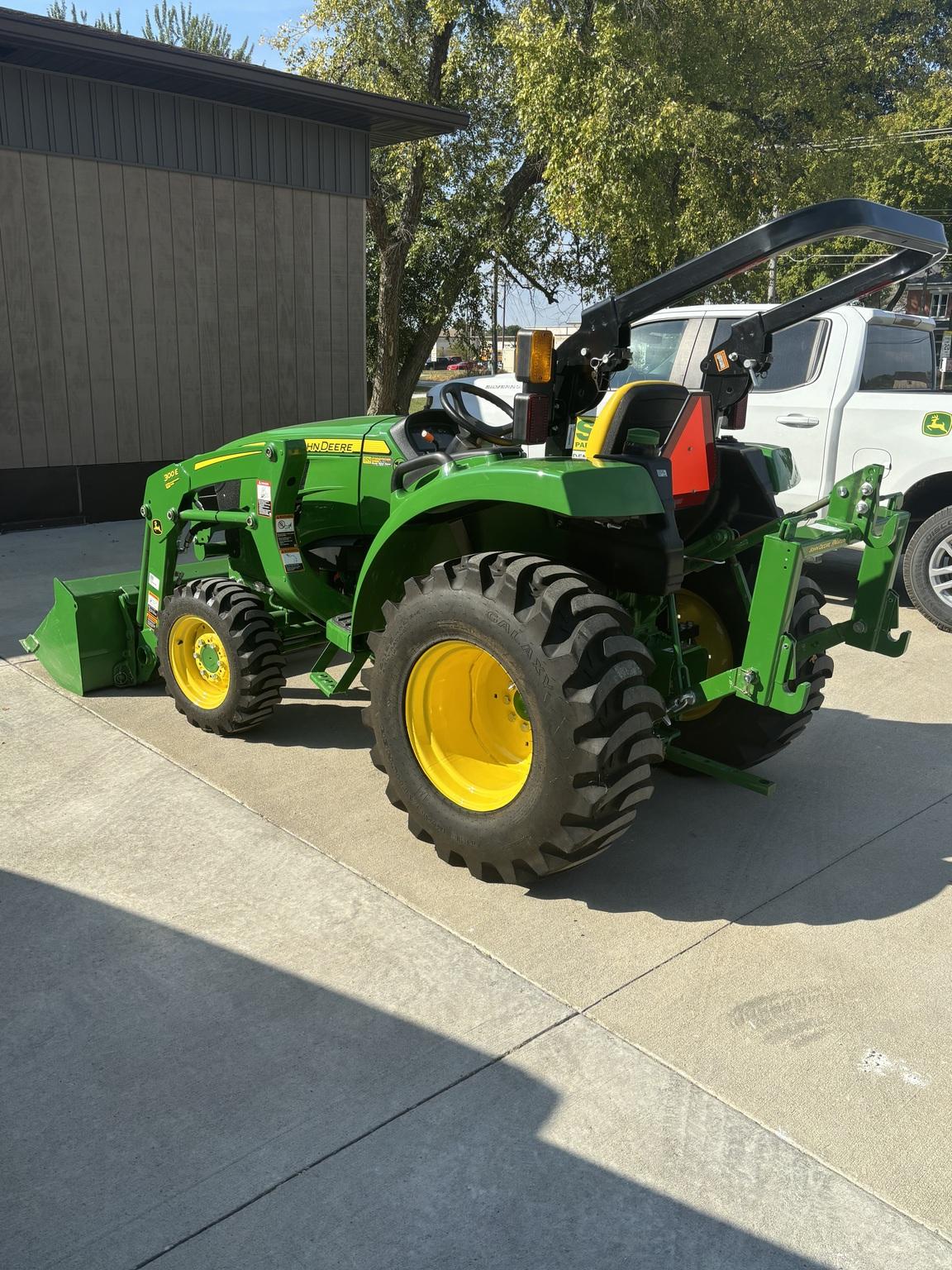 2023 John Deere 3043D