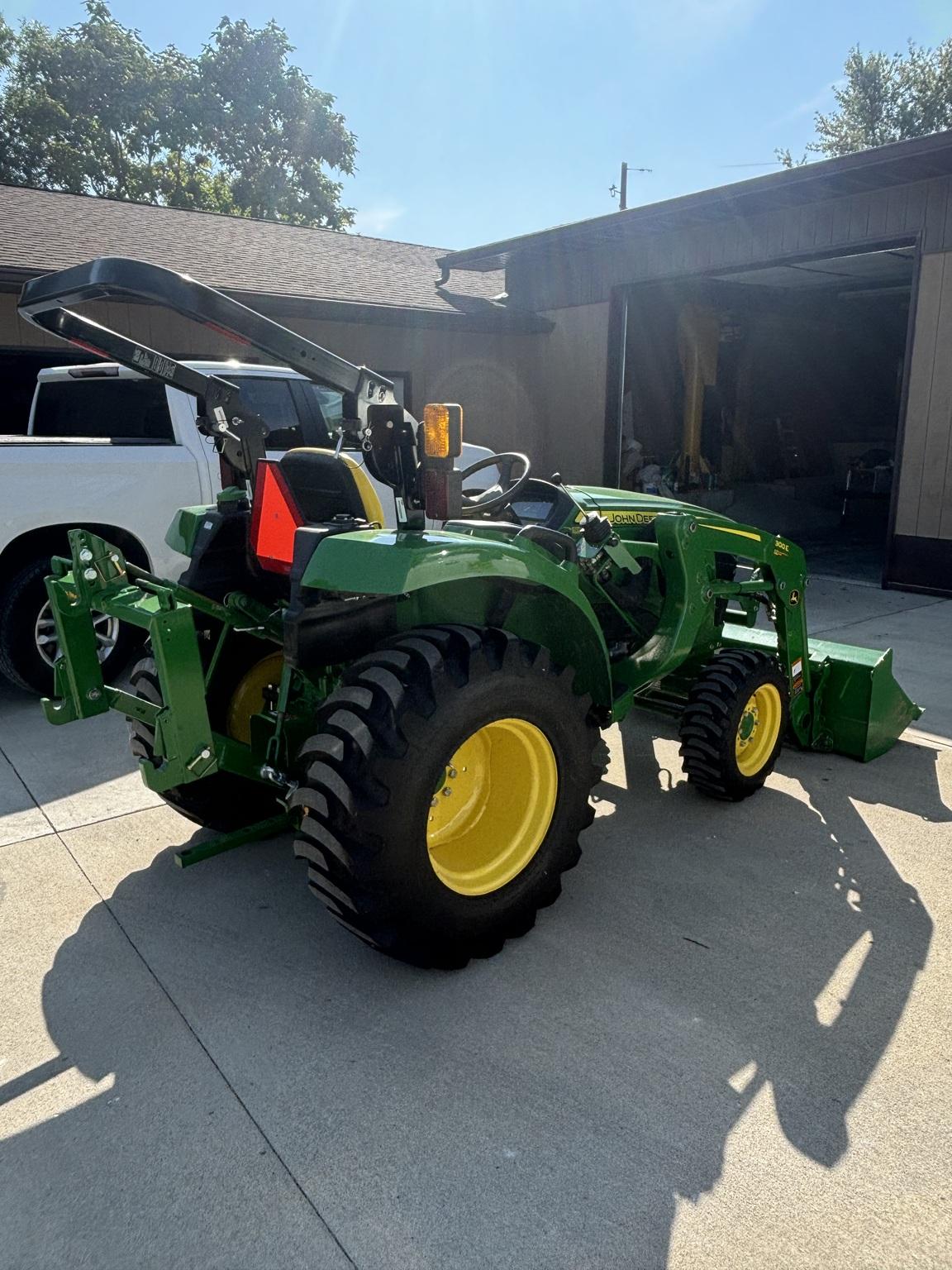 2023 John Deere 3043D