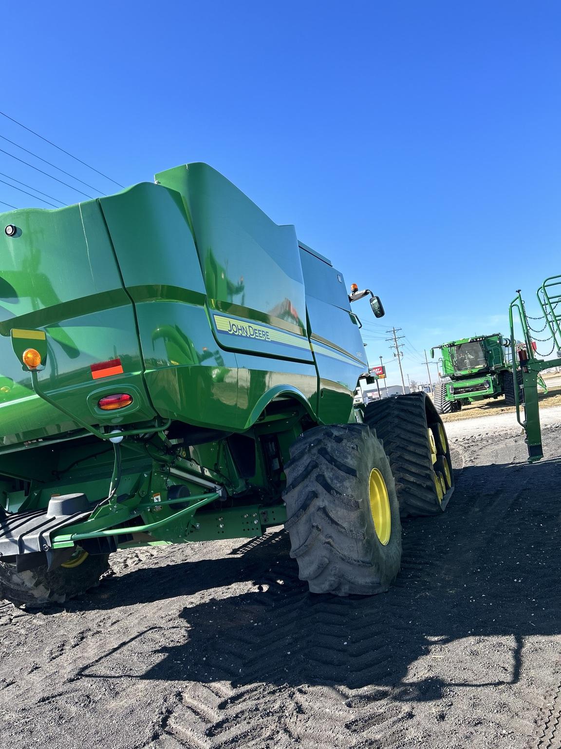 2016 John Deere S680