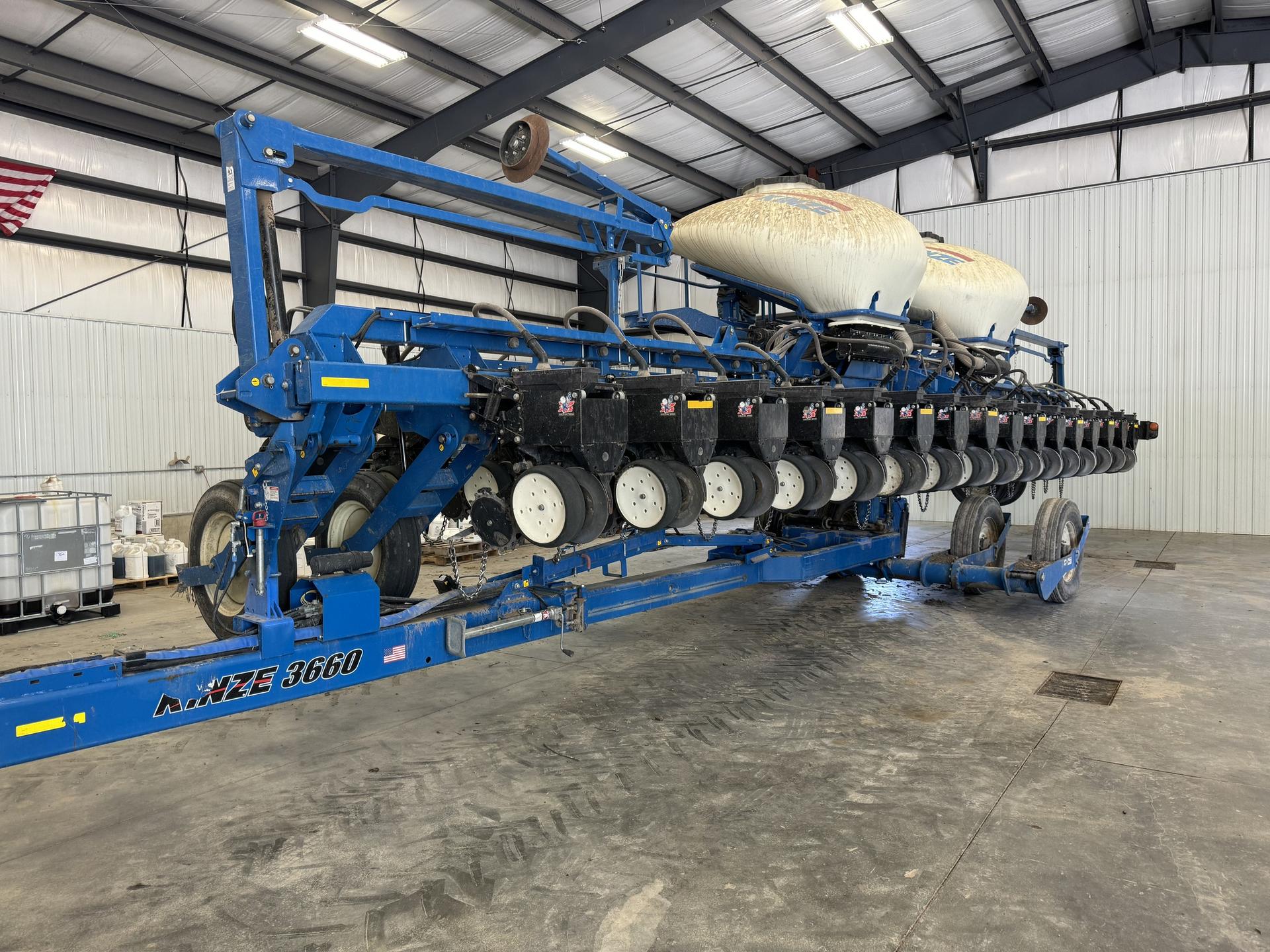 2014 Kinze 3660