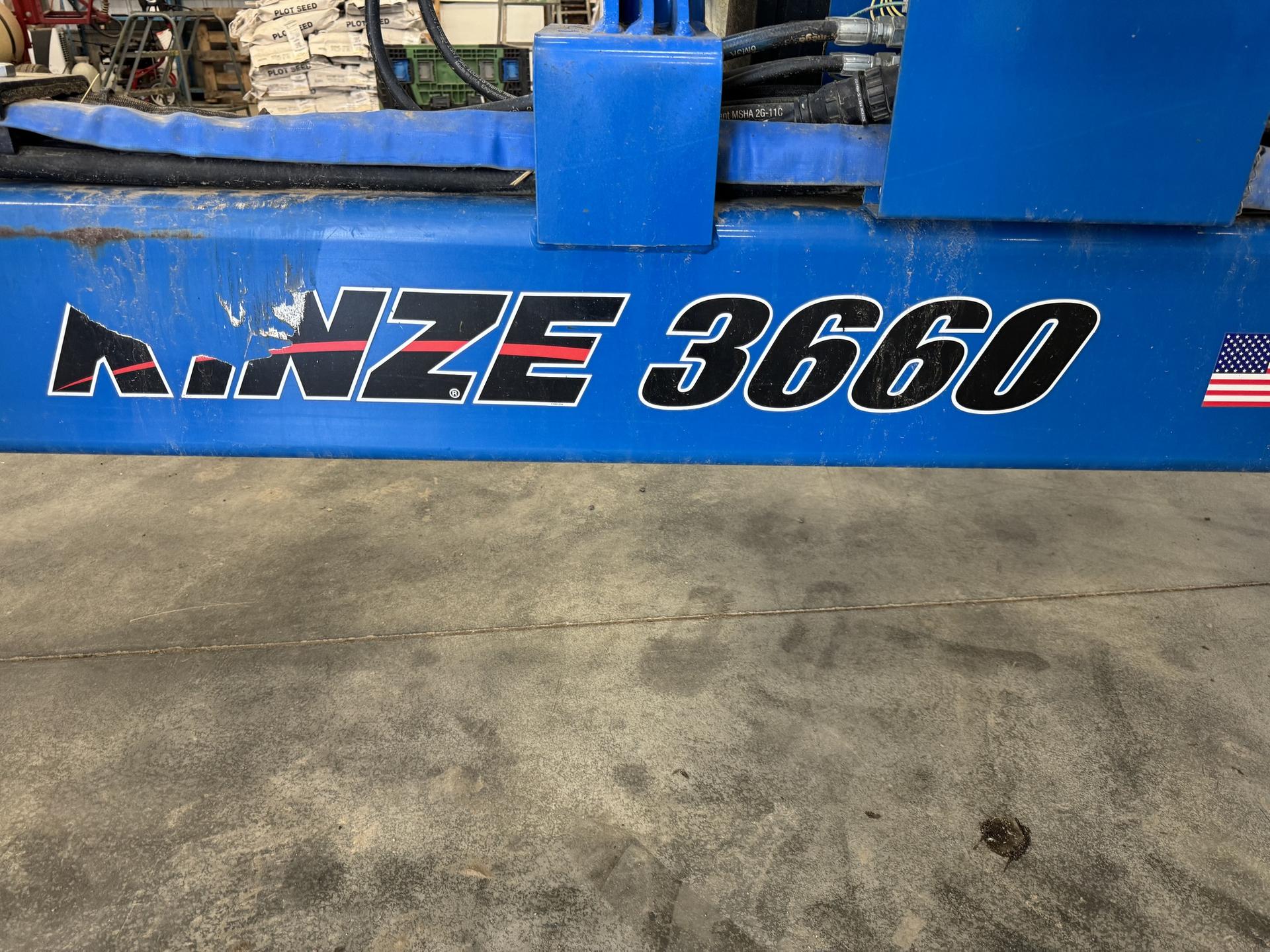 2014 Kinze 3660