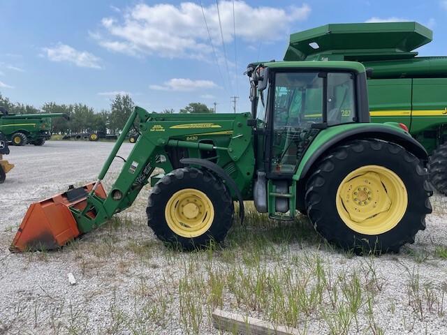 2009 John Deere 6430