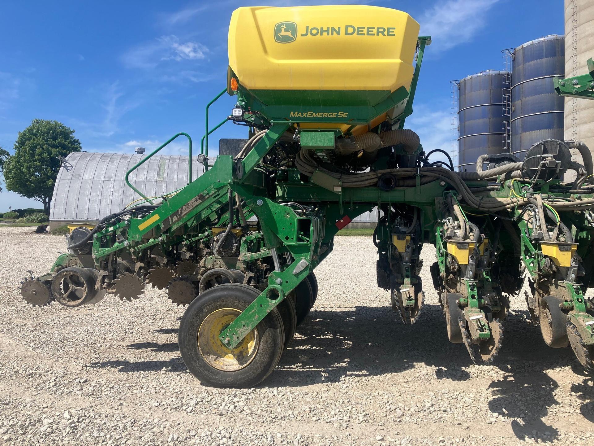 2024 John Deere 1795