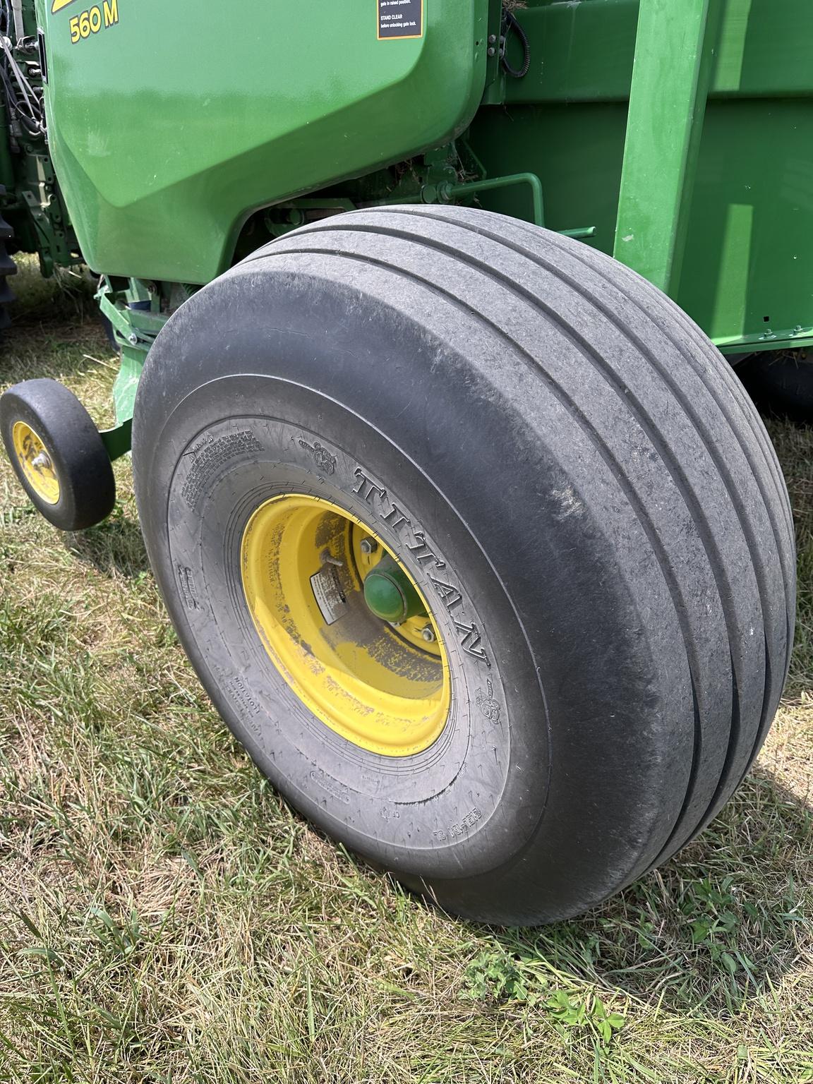 2019 John Deere 560M