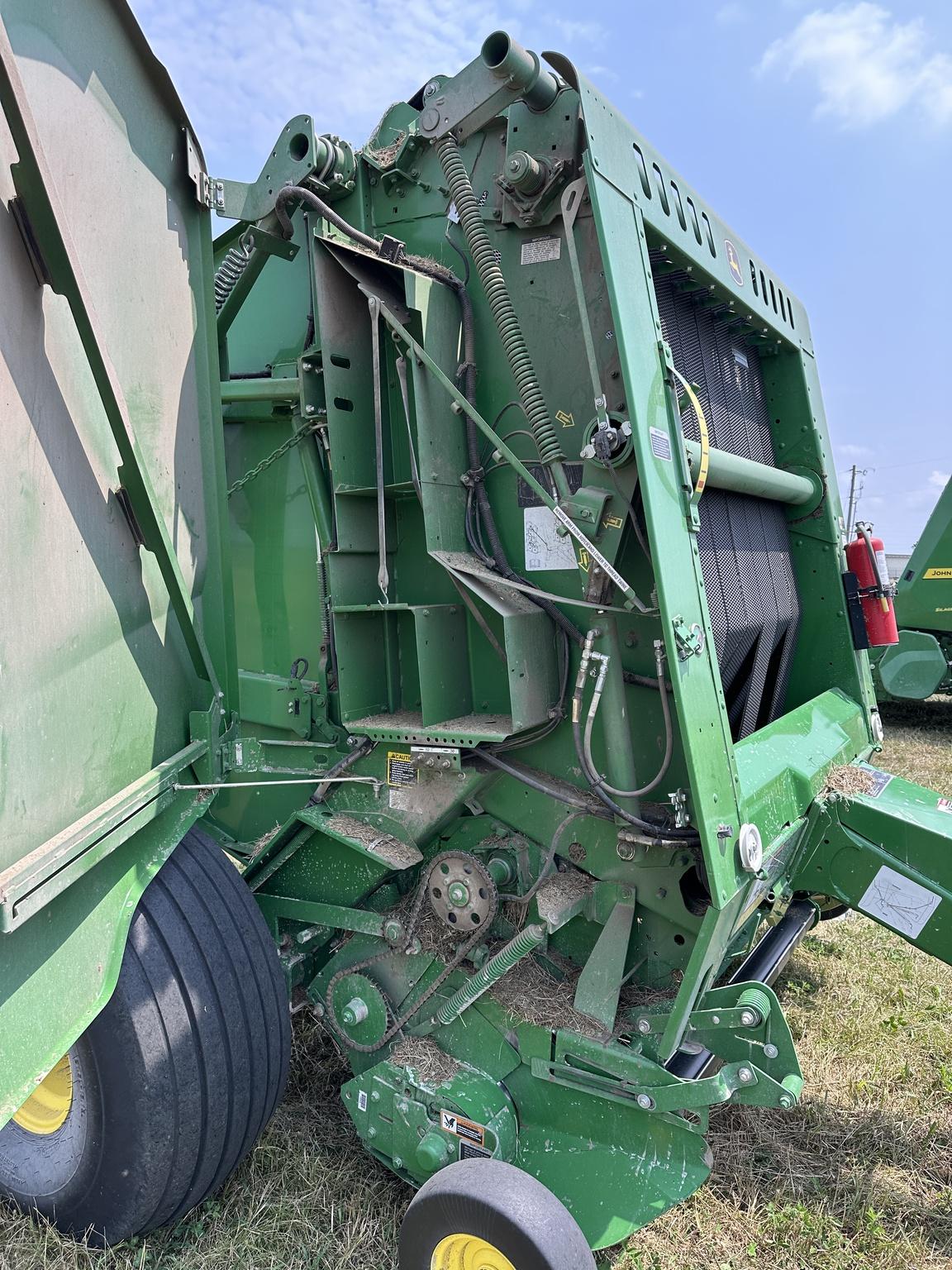 2019 John Deere 560M