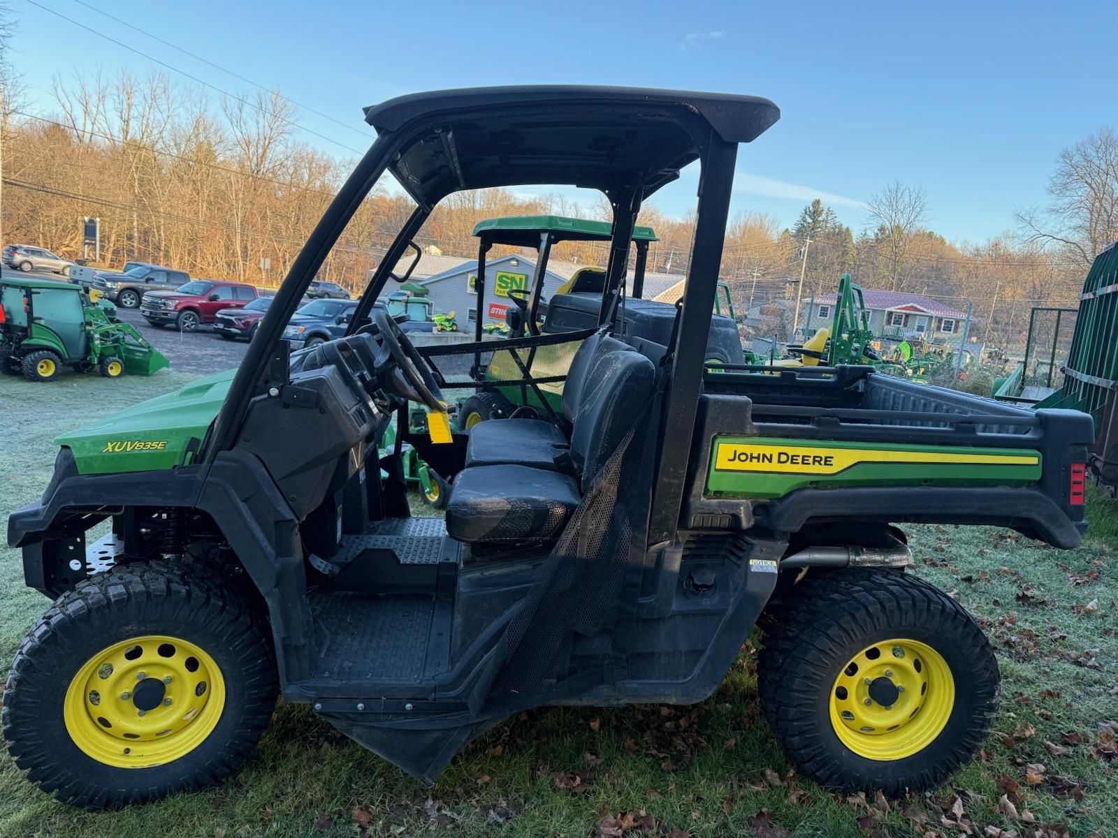 2023 John Deere XUV 835E