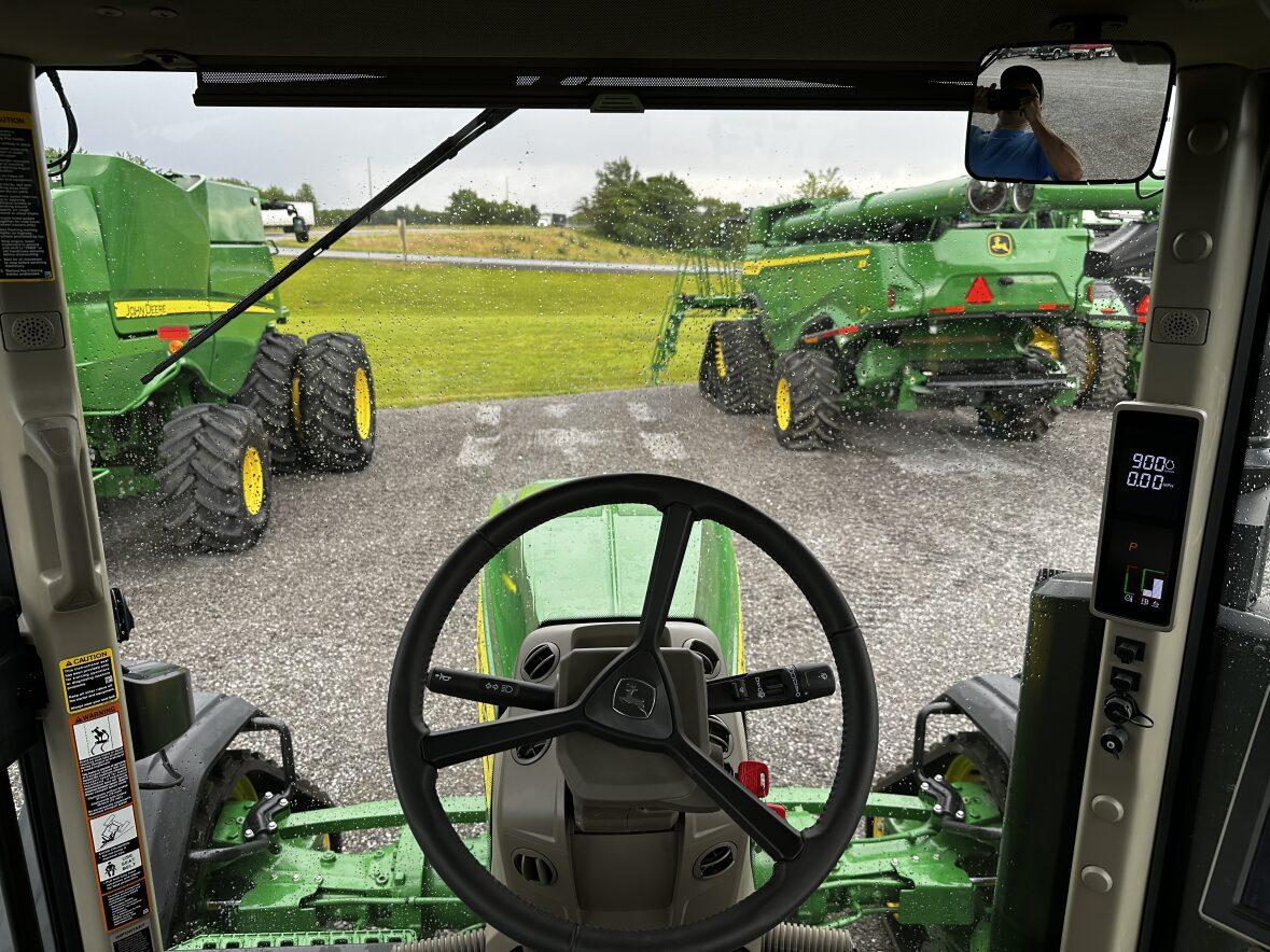 2023 John Deere 8RX 370