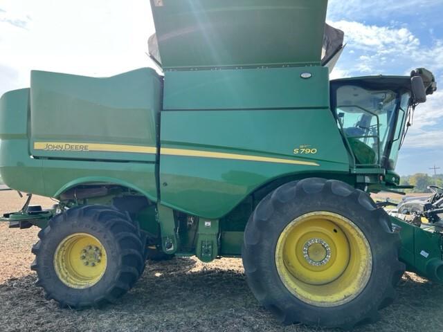 2023 John Deere S790