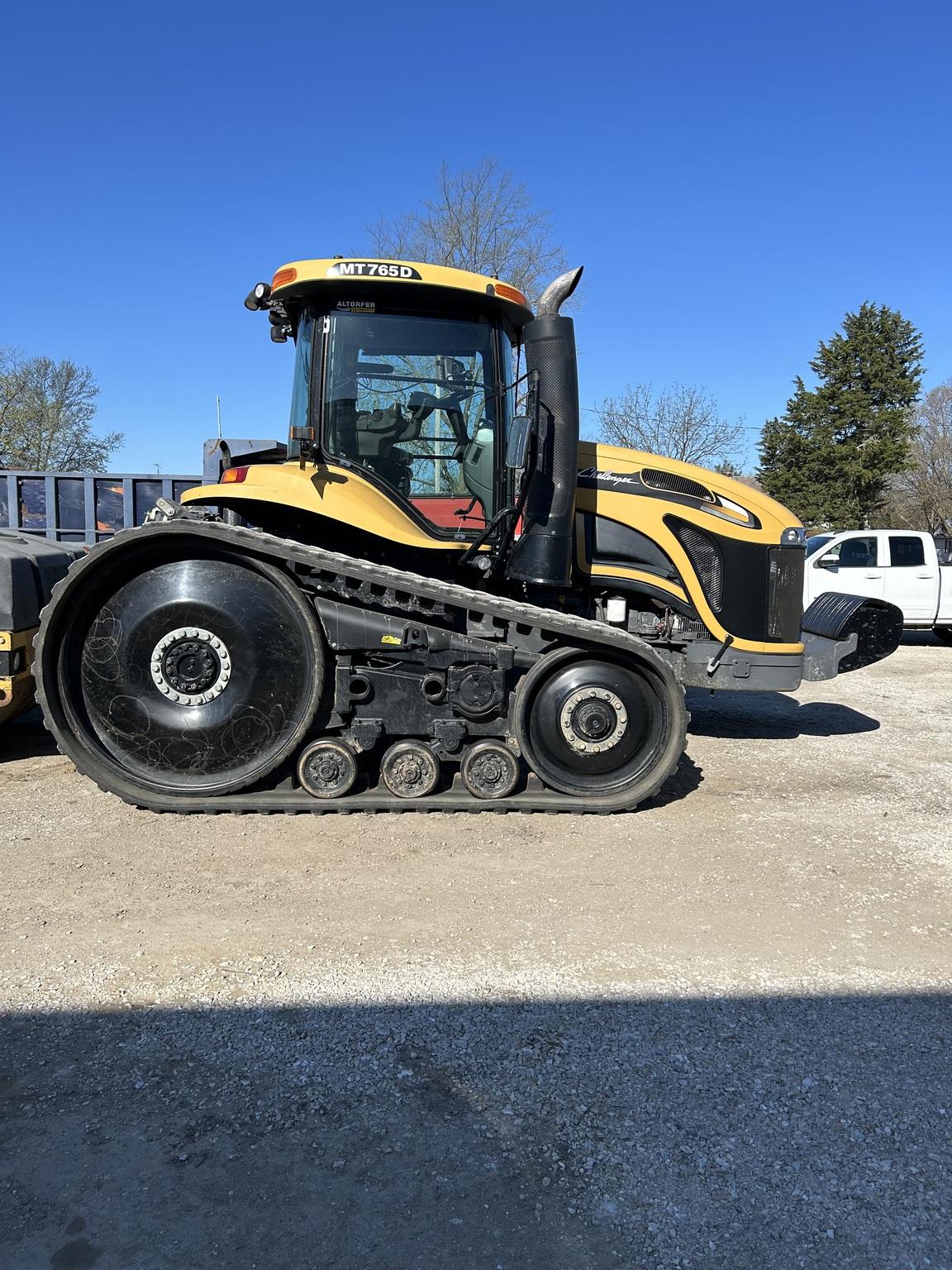 2013 Challenger MT765D