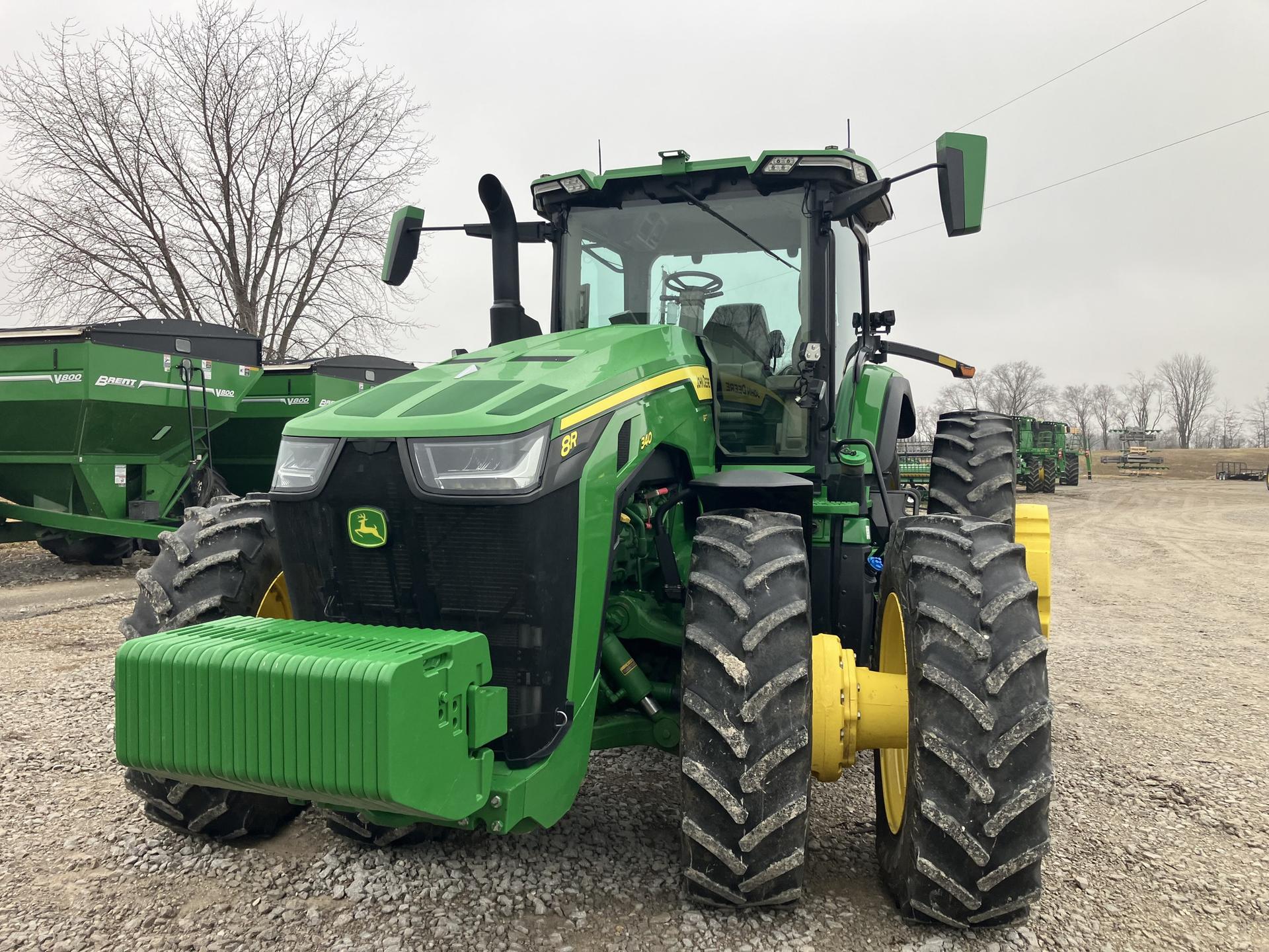 2022 John Deere 8R 340 Image