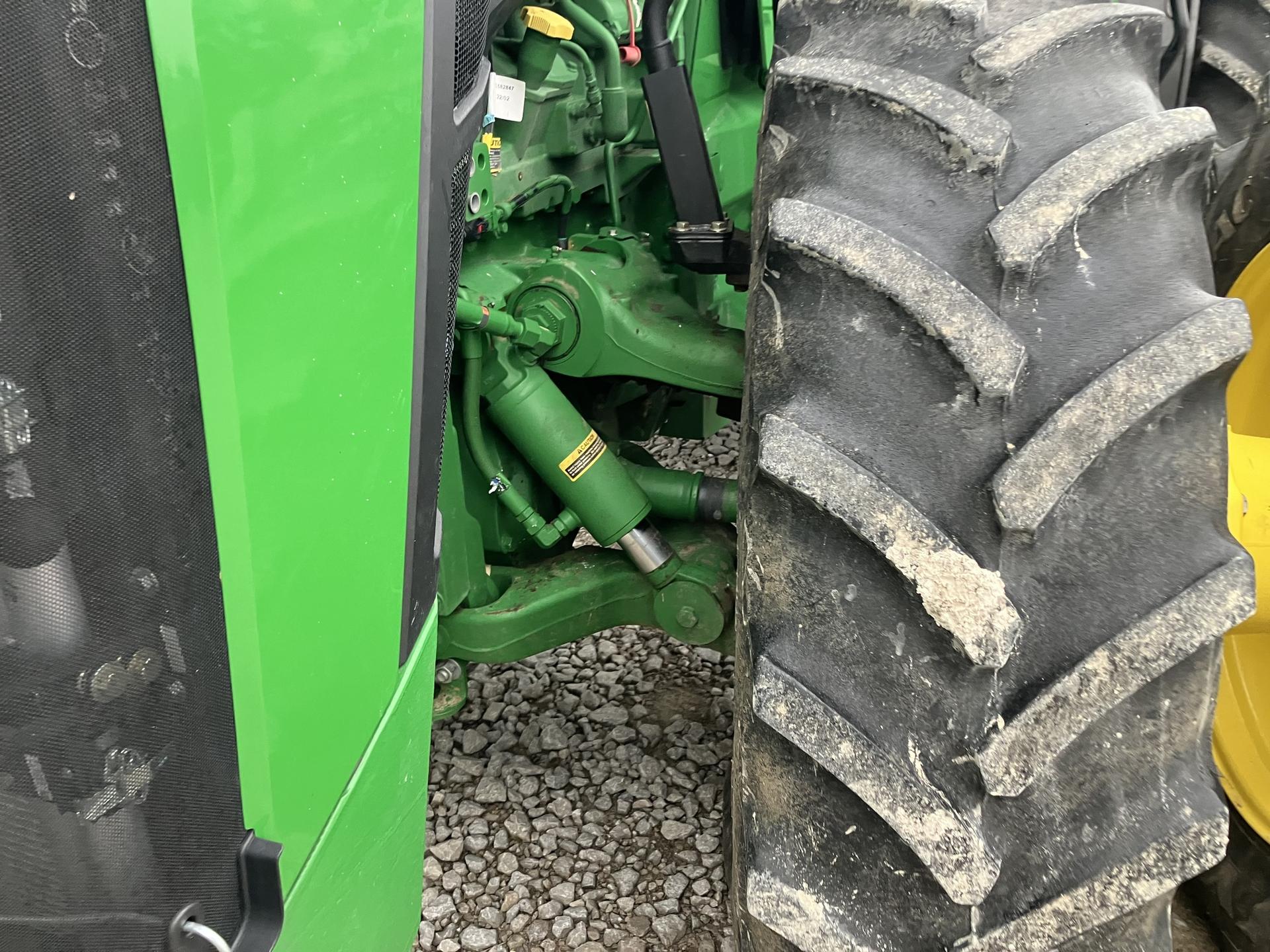 2022 John Deere 8R 340 Image