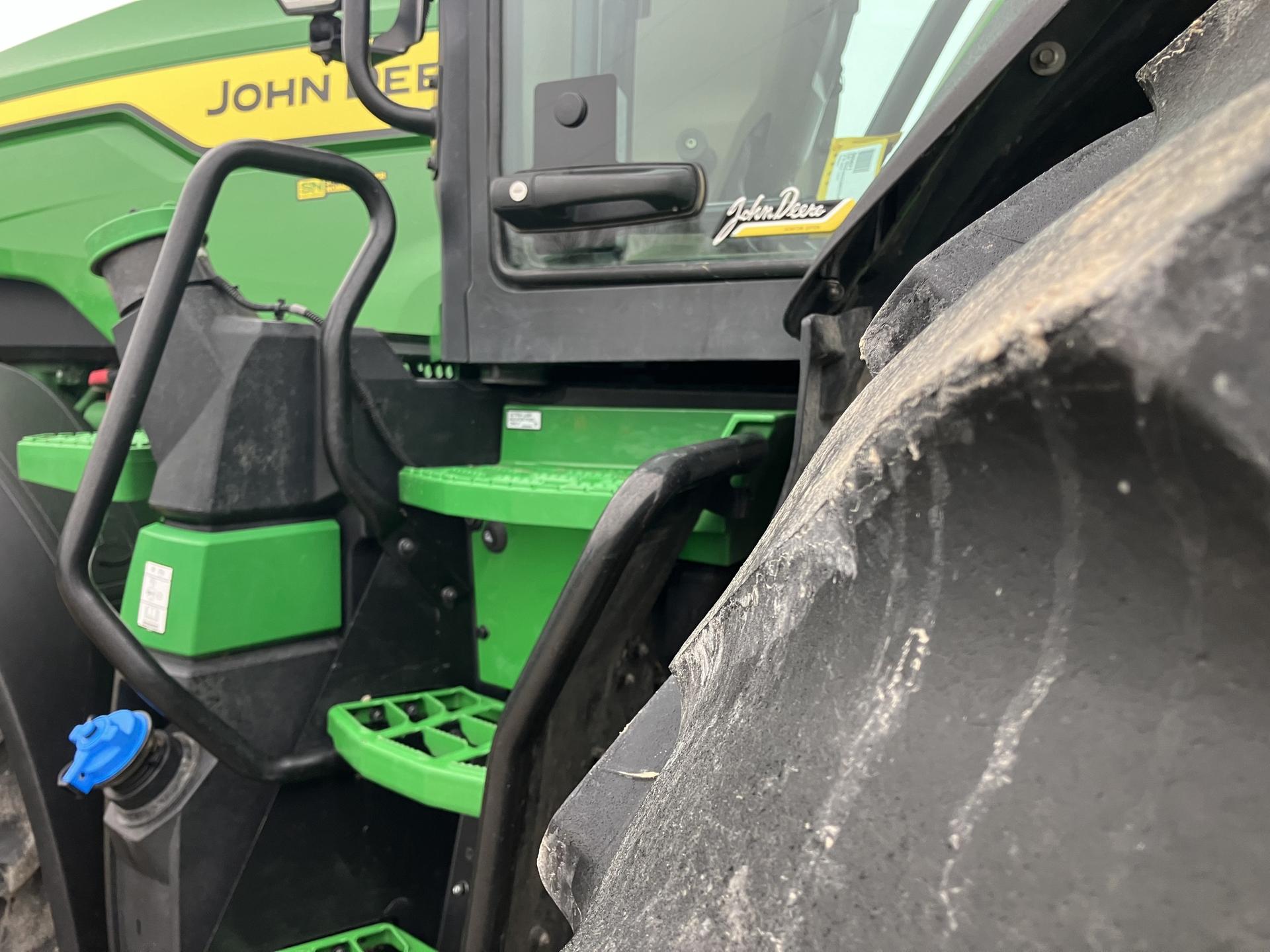 2022 John Deere 8R 340 Image