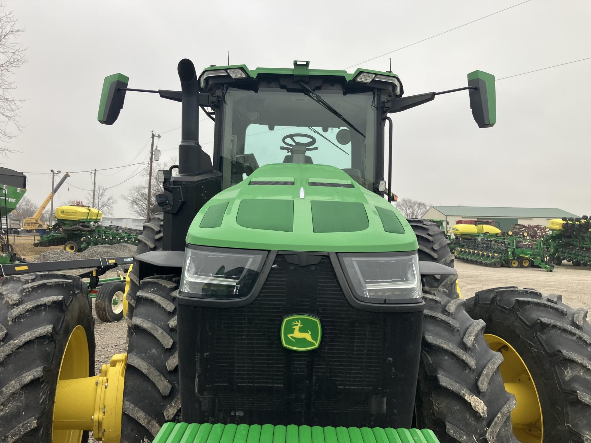 2022 John Deere 8R 340 Image