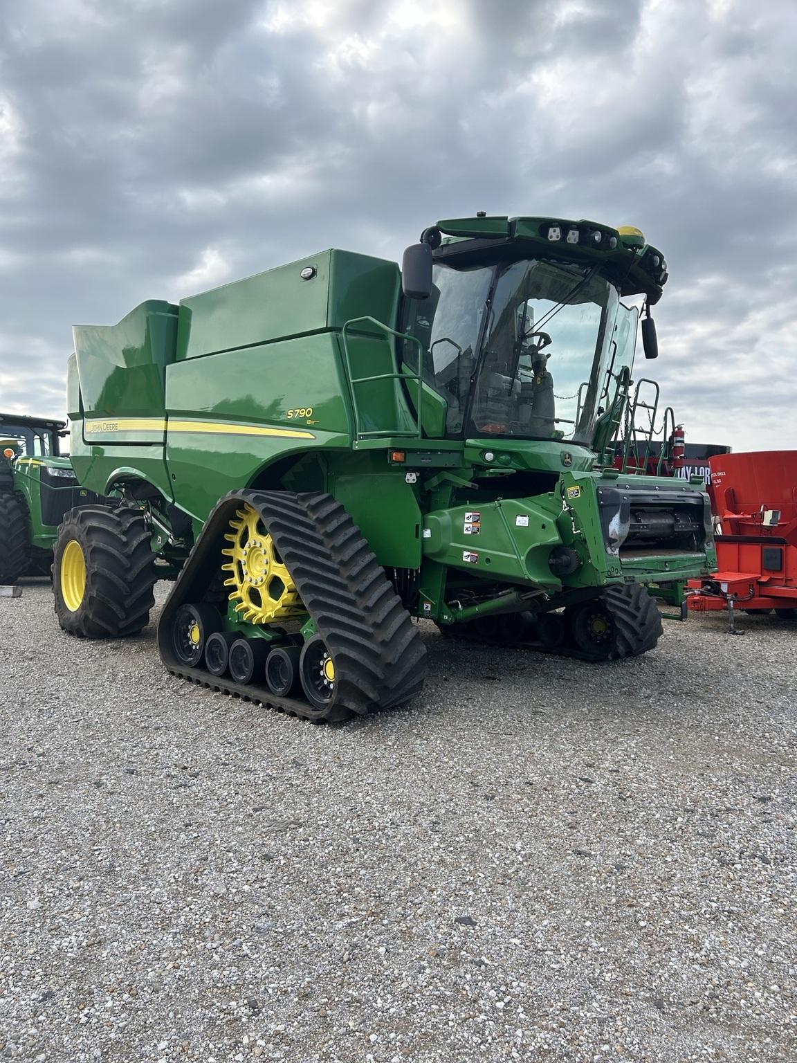 2023 John Deere S790