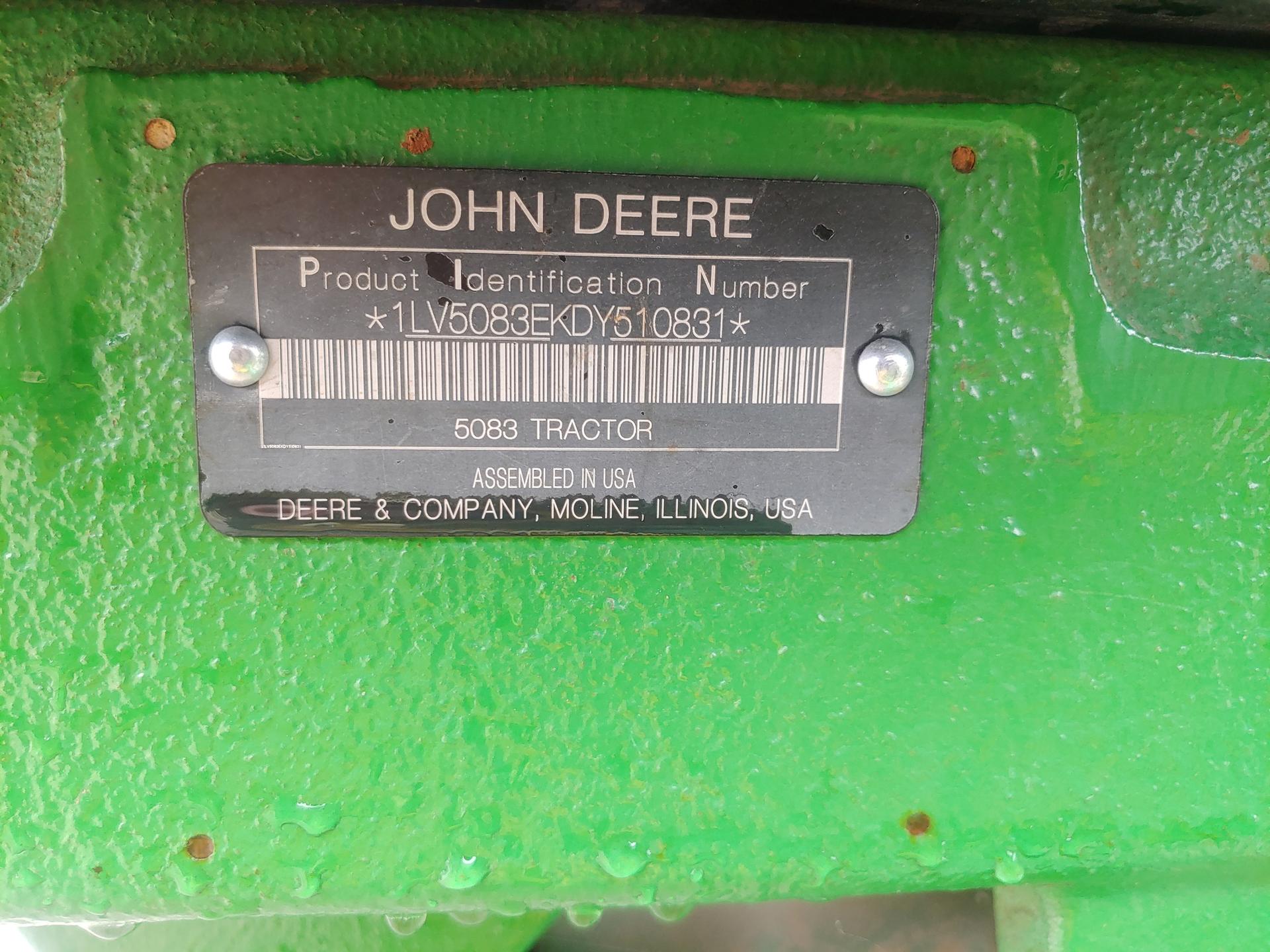 2013 John Deere 5083E