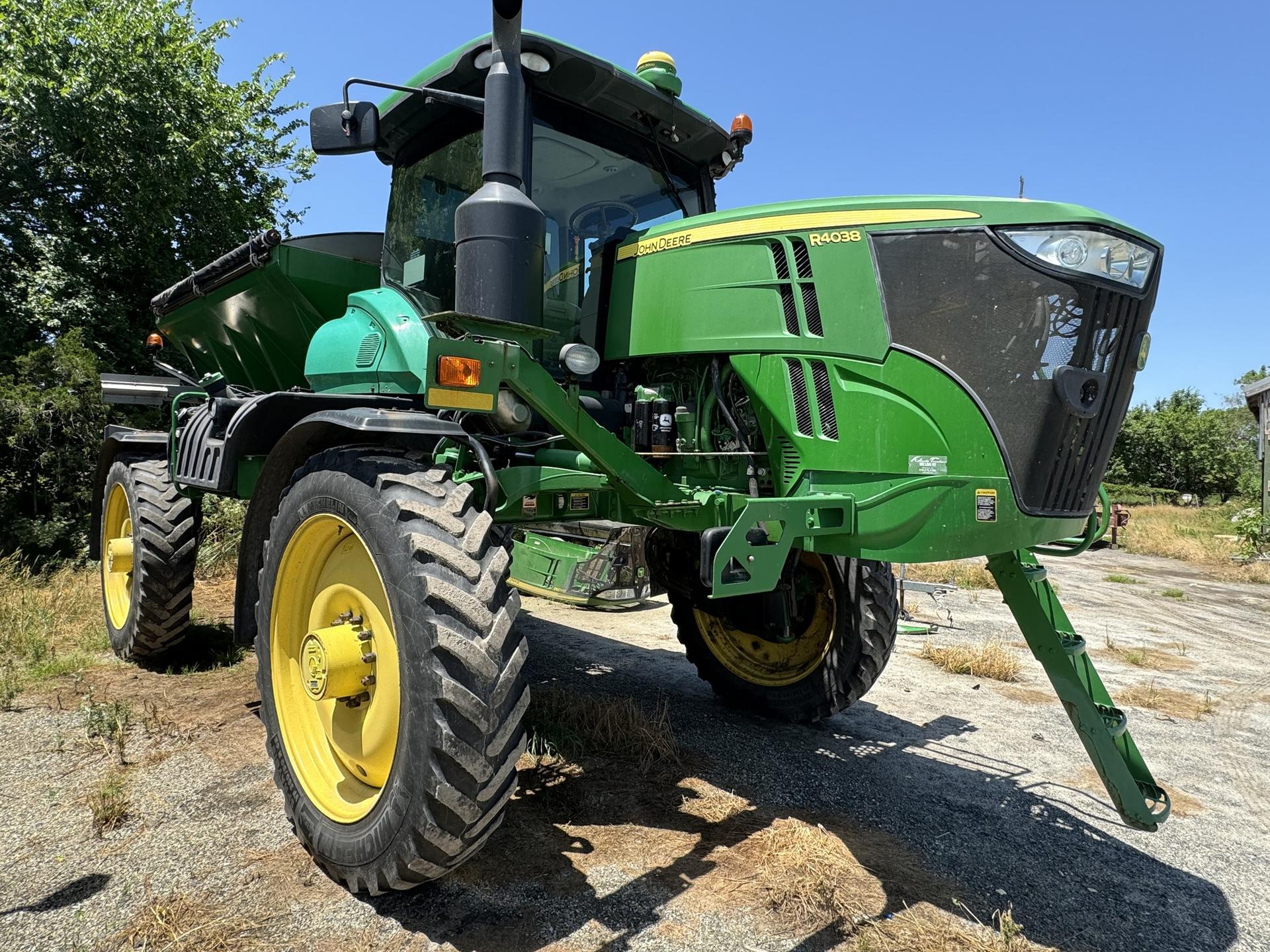 2015 John Deere R4038