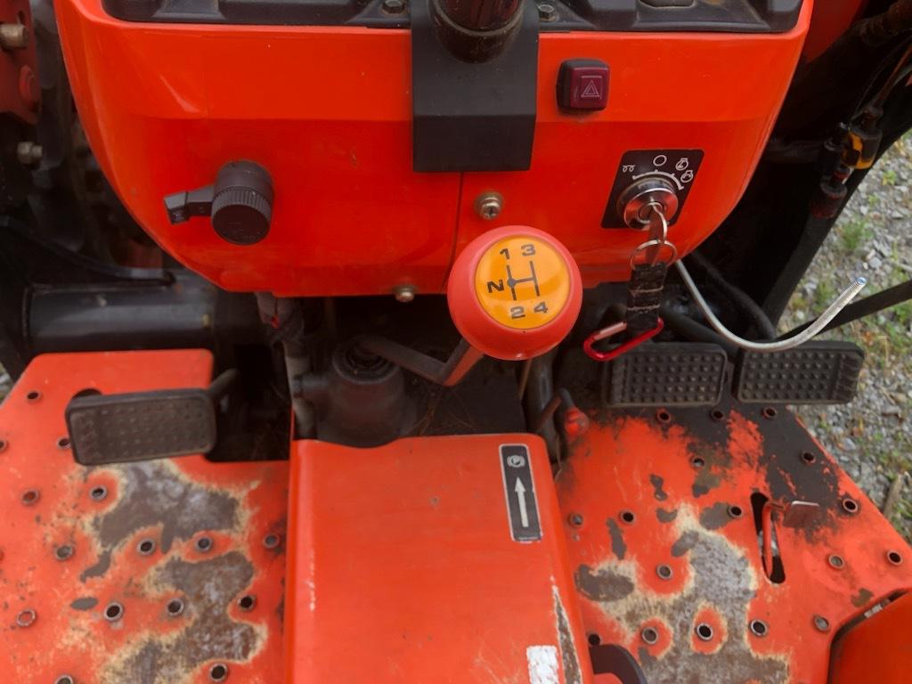 2007 Kubota L3400