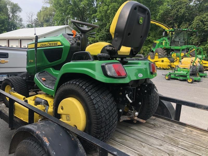 2016 John Deere X730