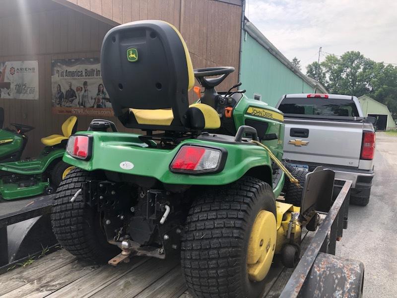 2016 John Deere X730