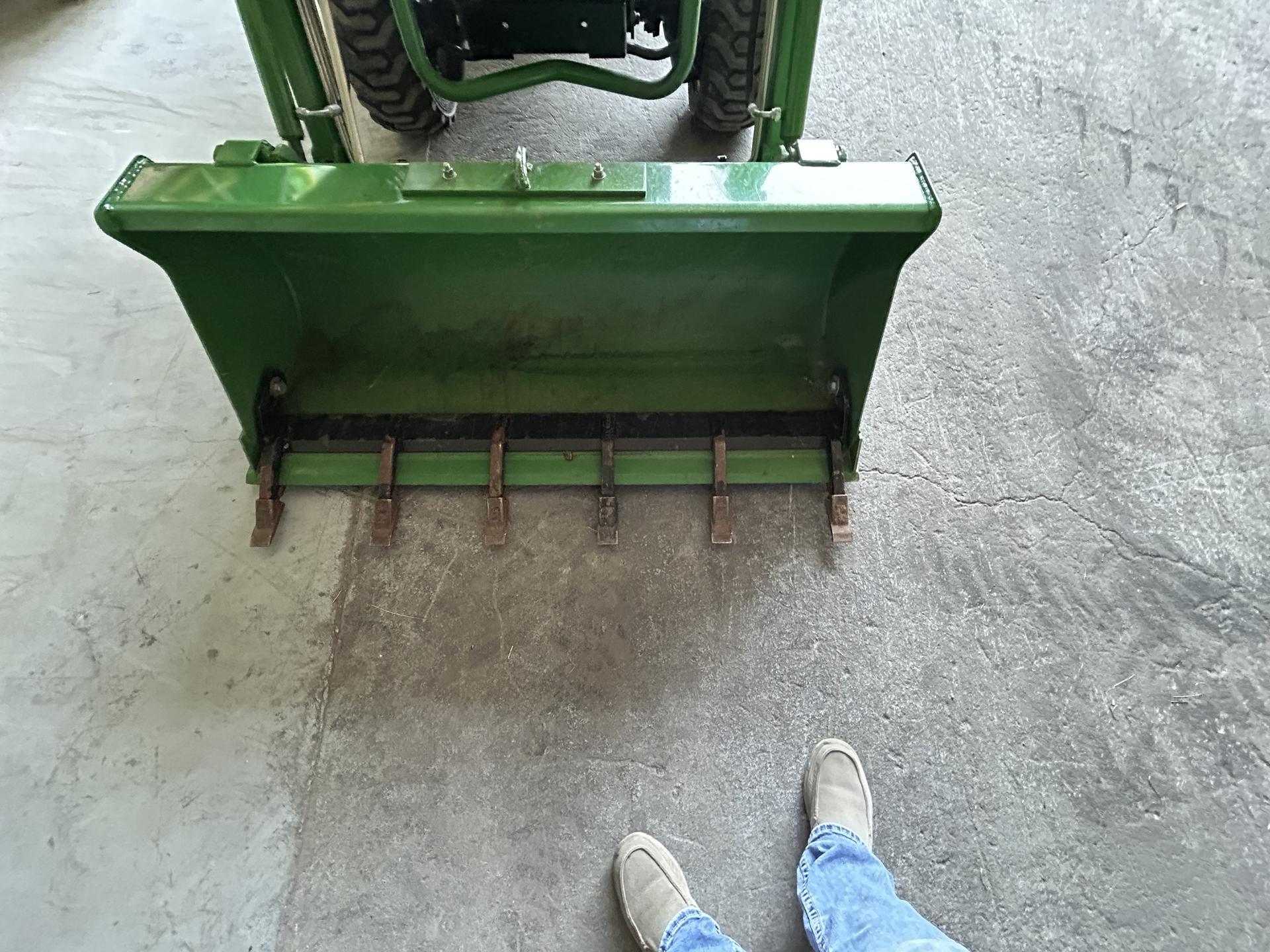 2018 John Deere 1025R Image