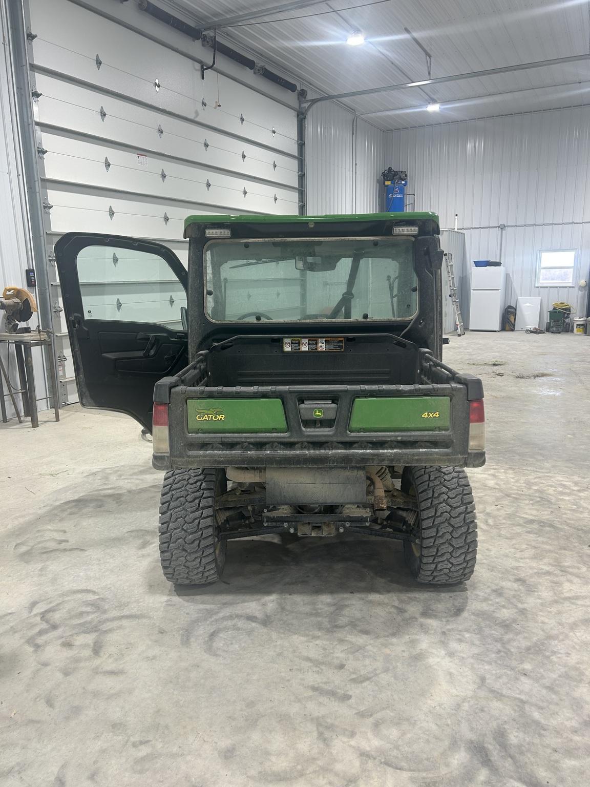 2023 John Deere XUV 835R Image