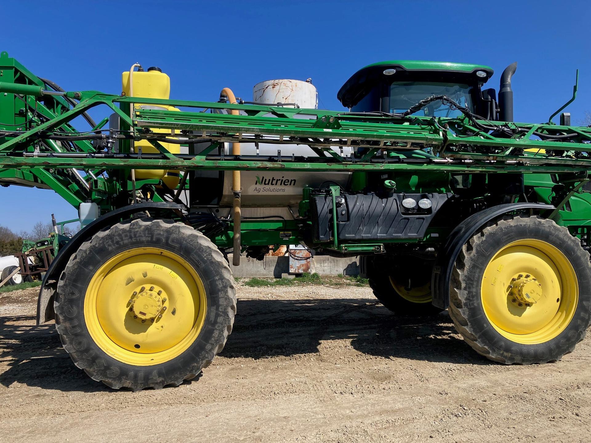 2017 John Deere R4038 Image