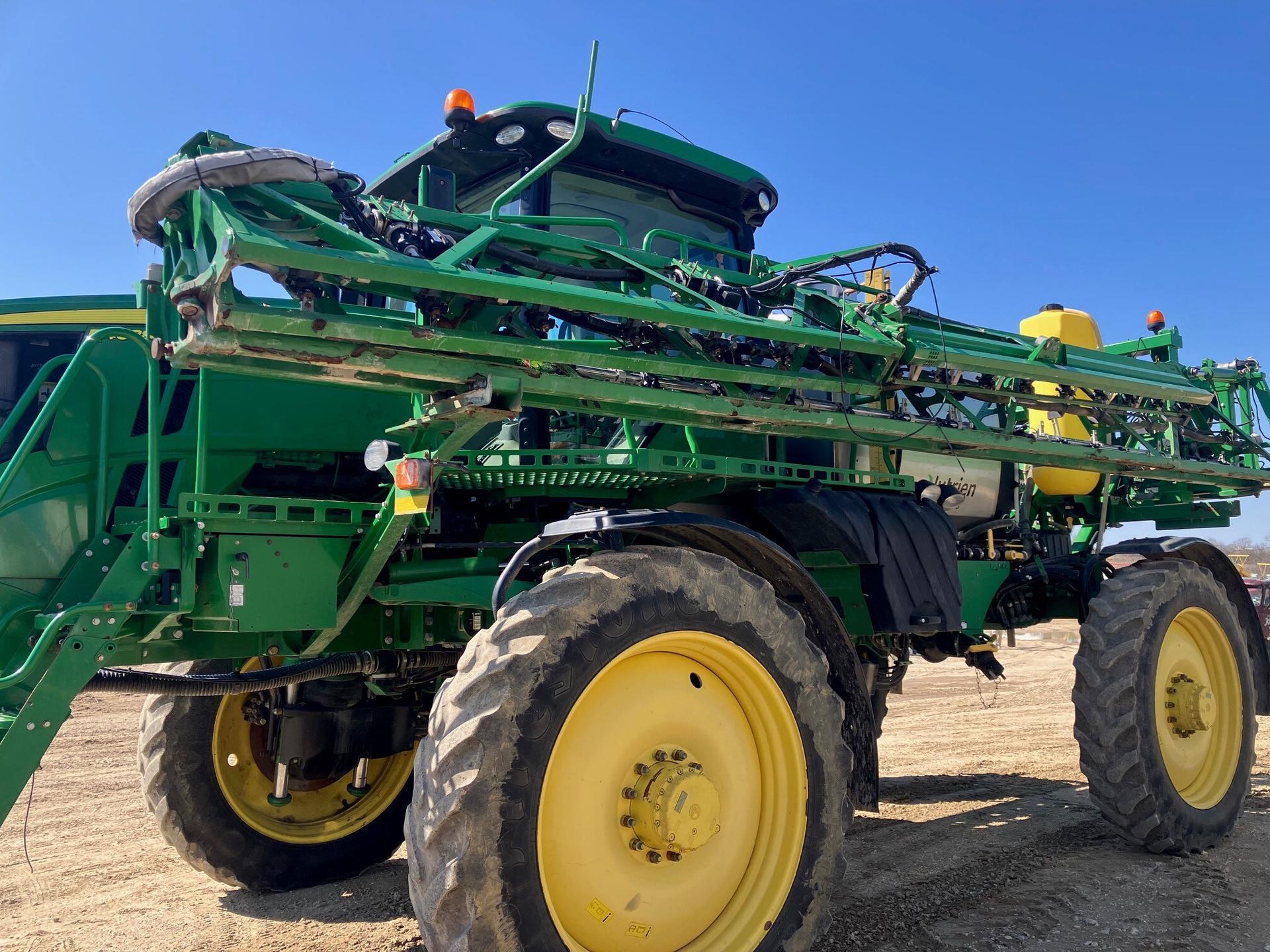 2017 John Deere R4038 Image