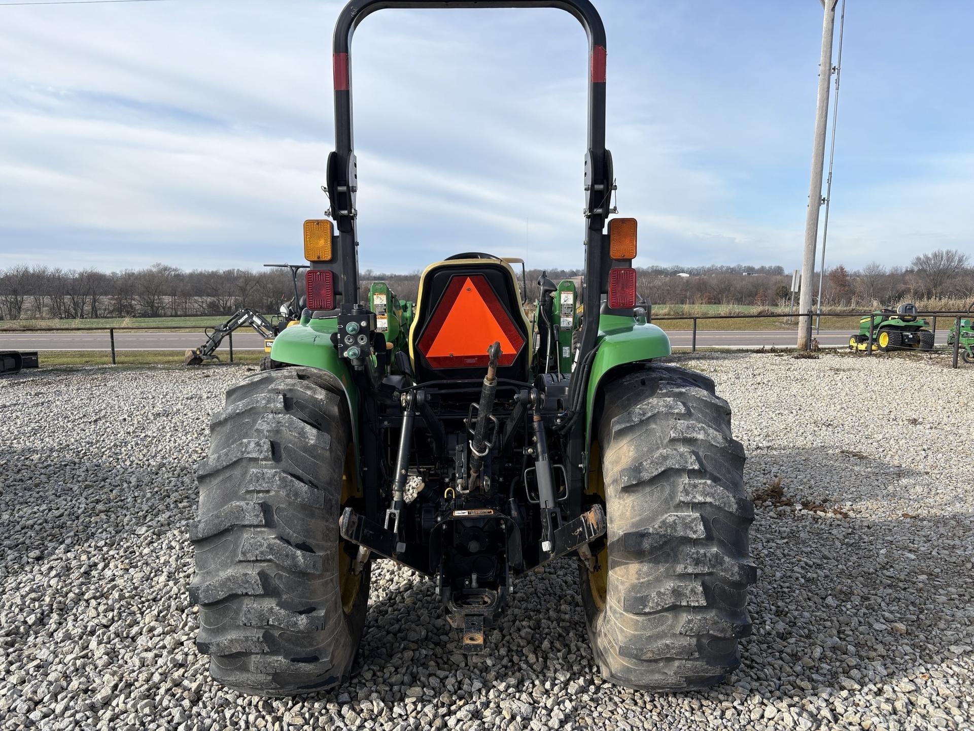 2012 John Deere 4720 Image