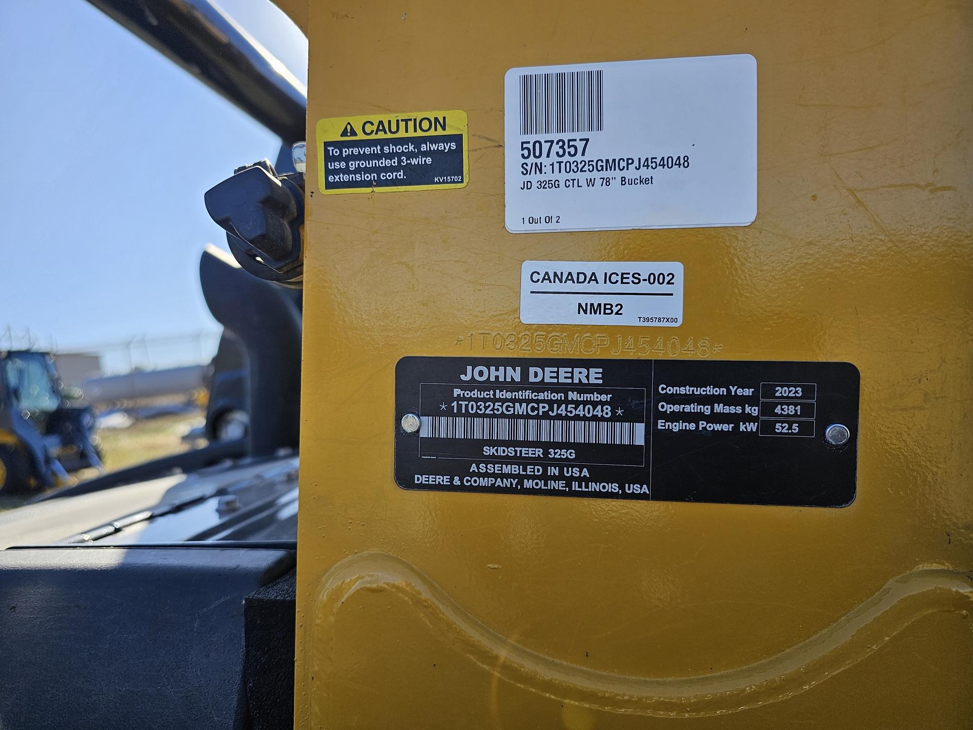 2023 John Deere 325G Image