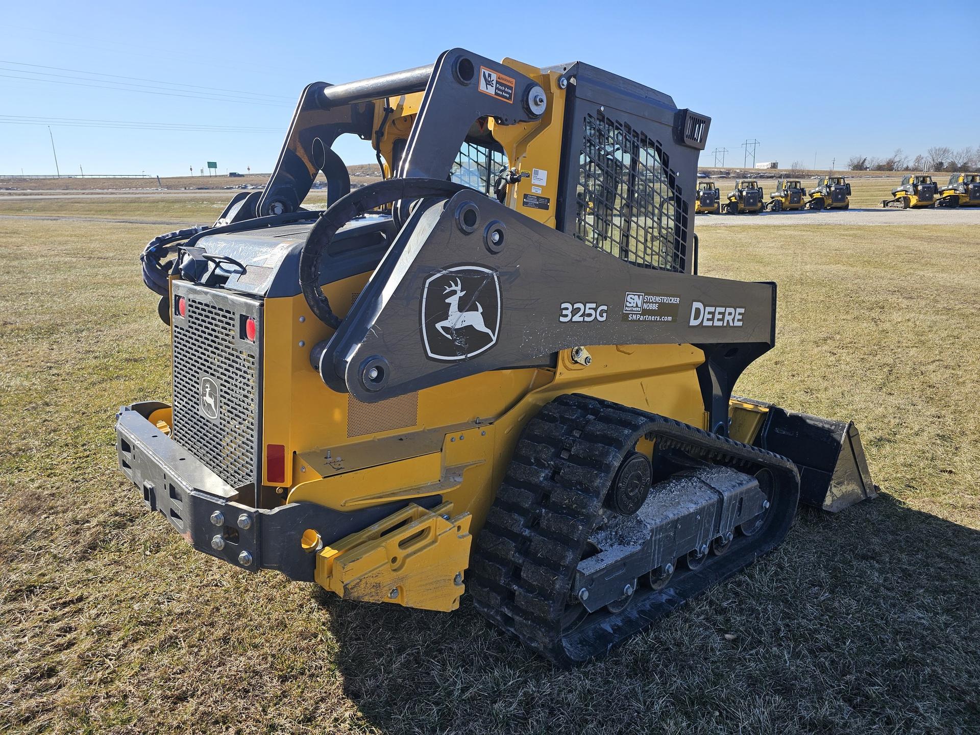 2023 John Deere 325G Image