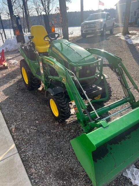 2018 John Deere 2025R Image