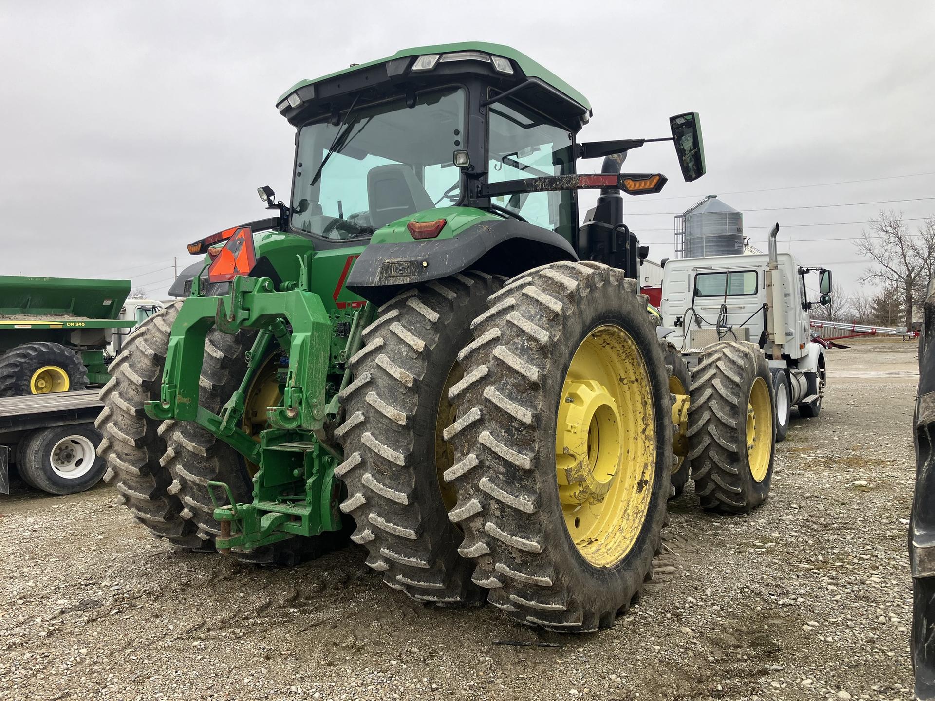 2020 John Deere 8R 370 Image