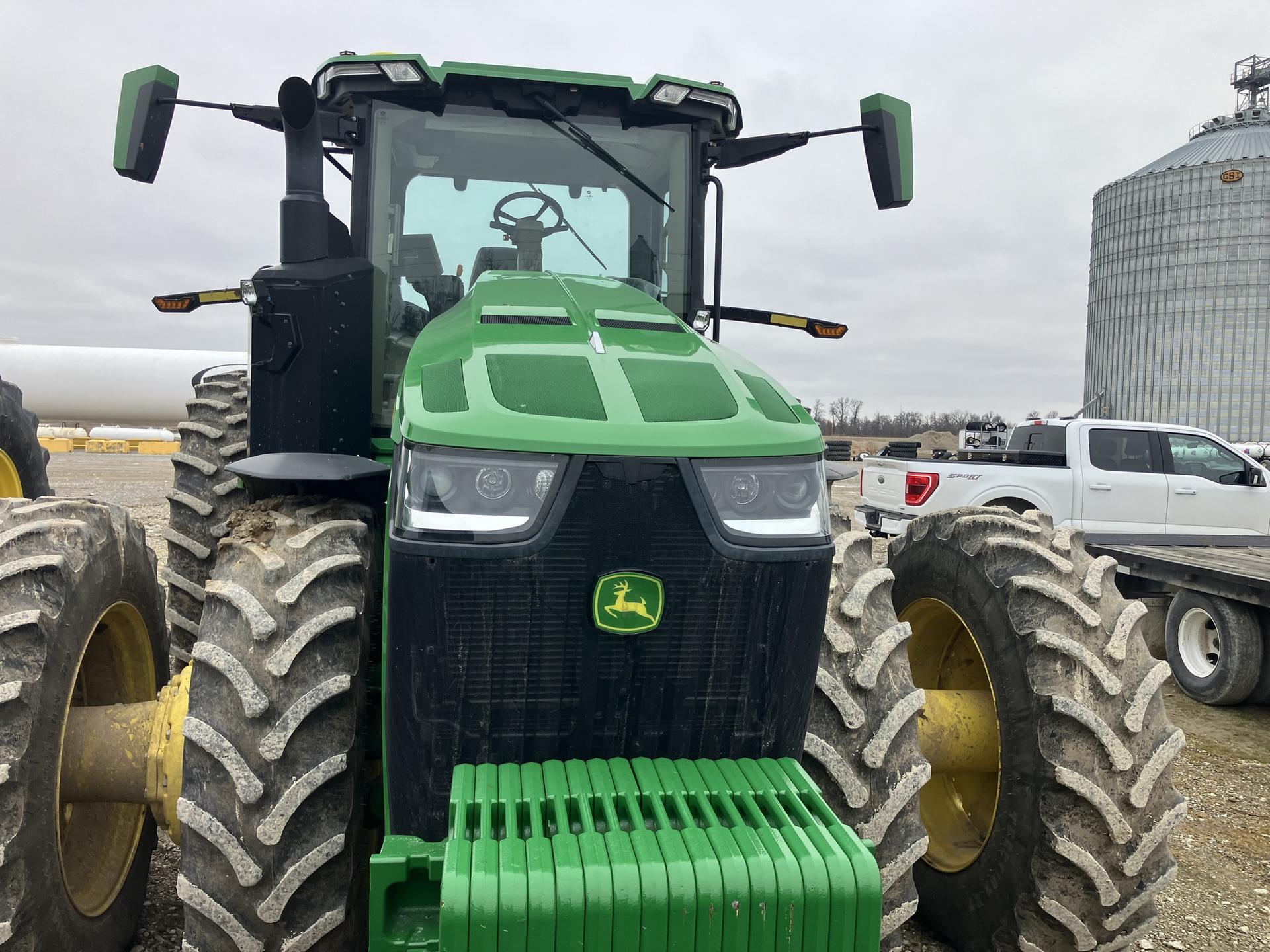 2020 John Deere 8R 370 Image