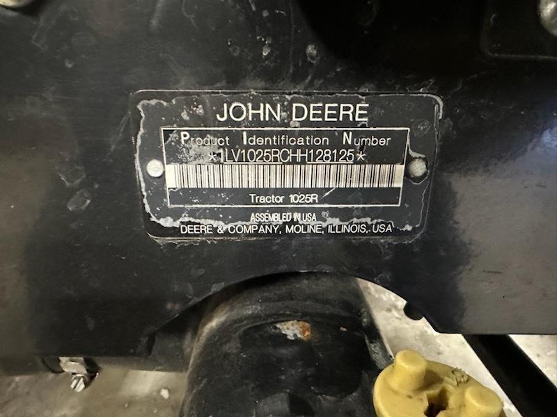 2017 John Deere 1025R Image