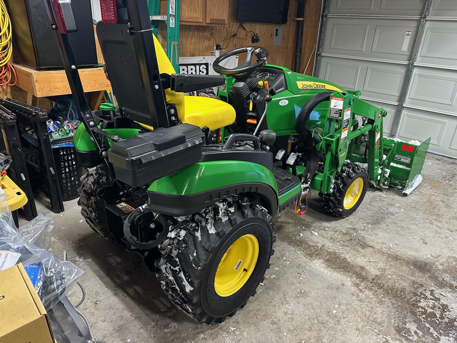 2017 John Deere 1025R Image