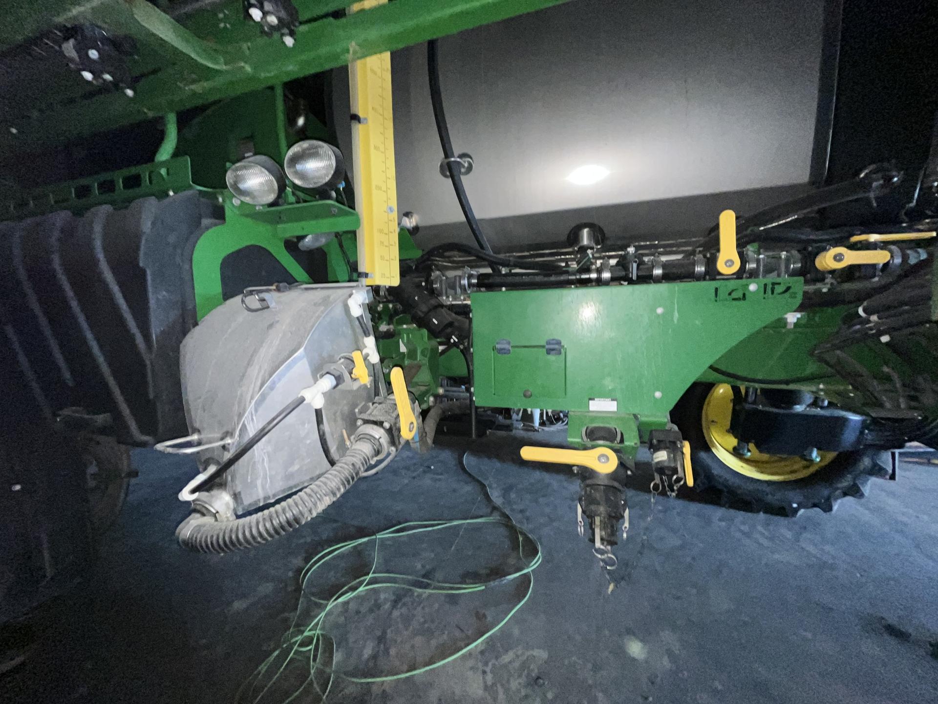 2018 John Deere R4038