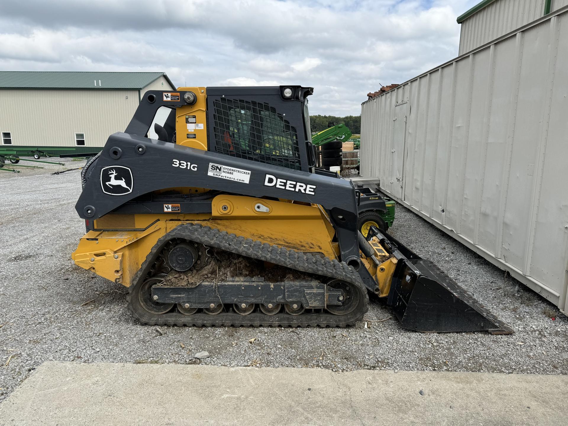 2022 John Deere 331G