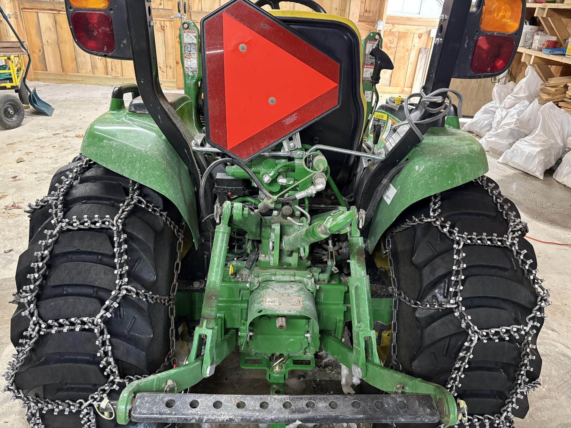 2017 John Deere 3046R Image