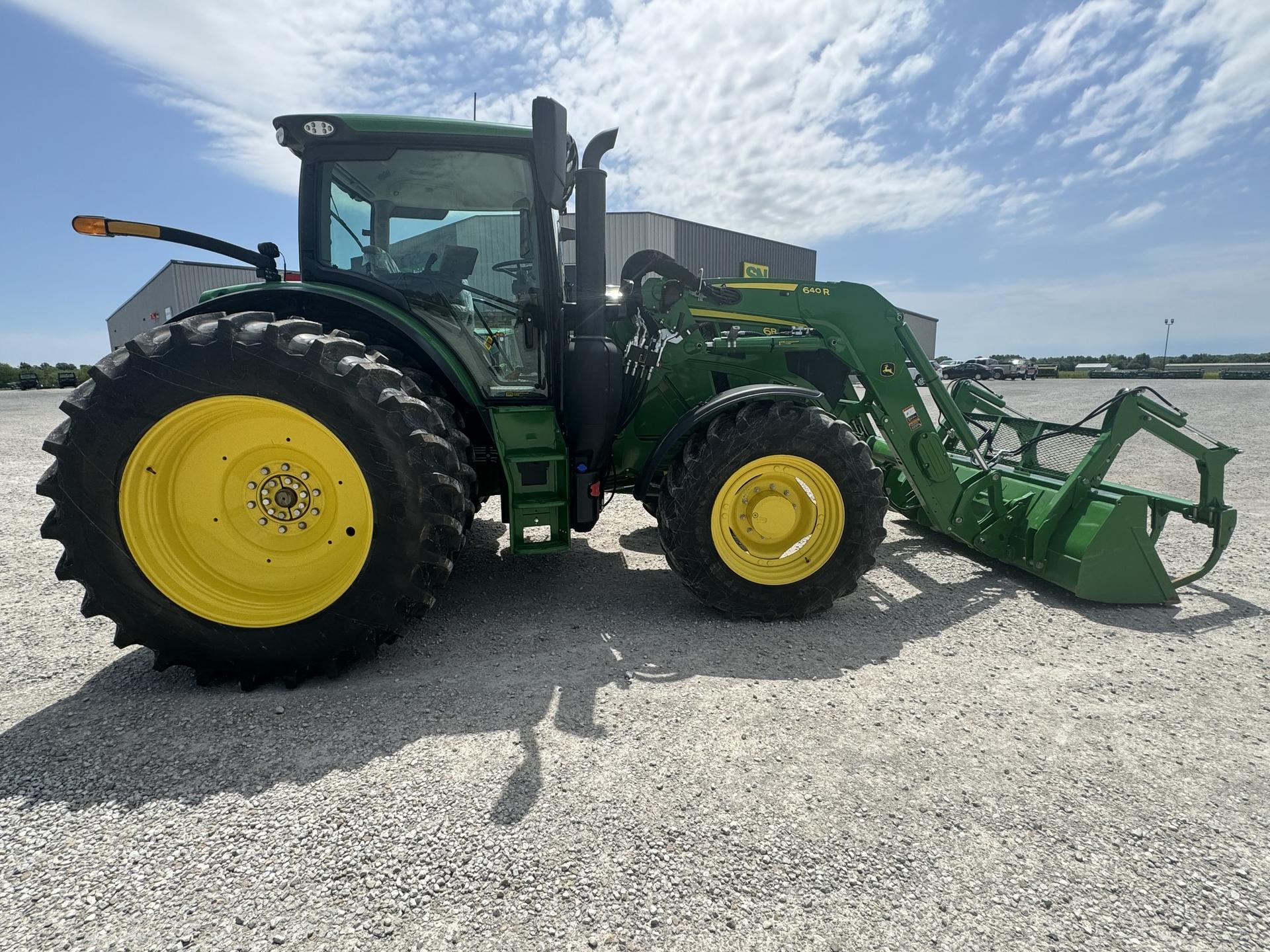 2023 John Deere 6R 145