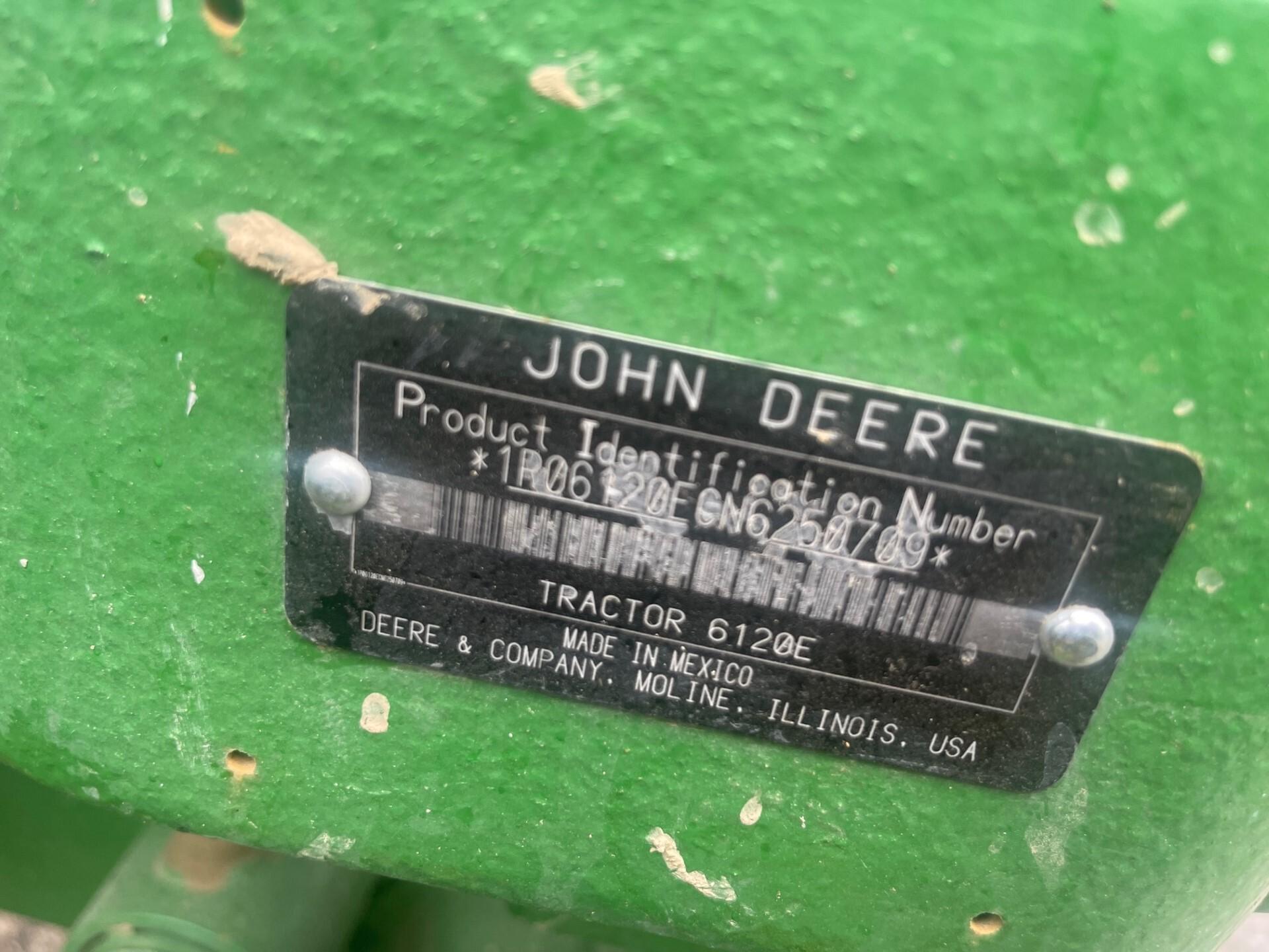 2022 John Deere 6120E