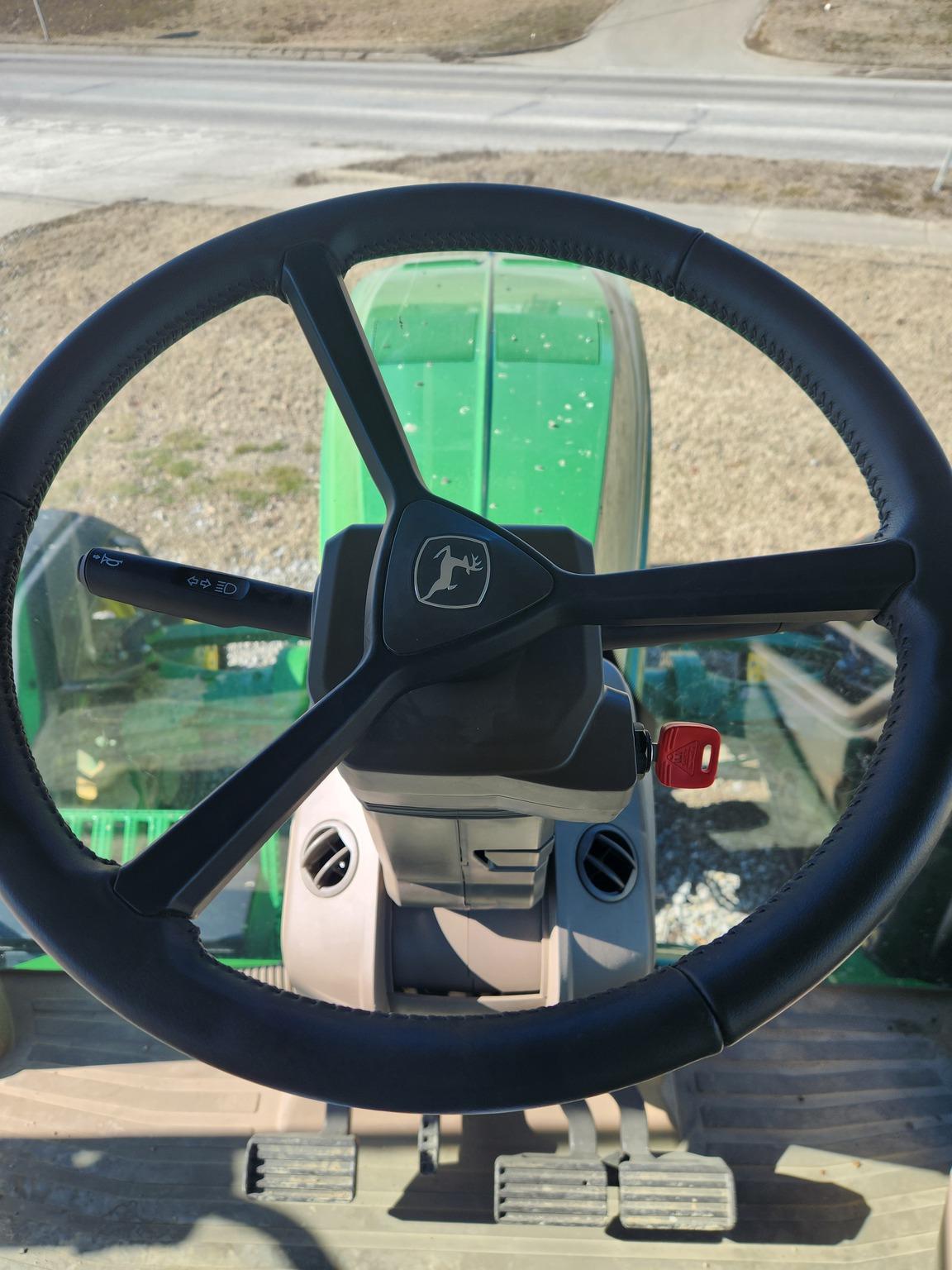 2024 John Deere 8RX 410 Image