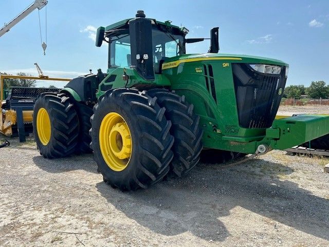 2022 John Deere 9R 640