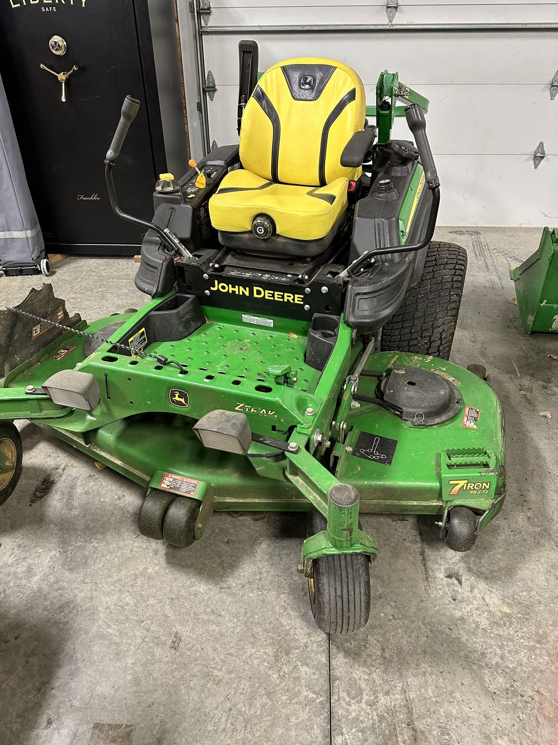 2018 John Deere Z950R Image