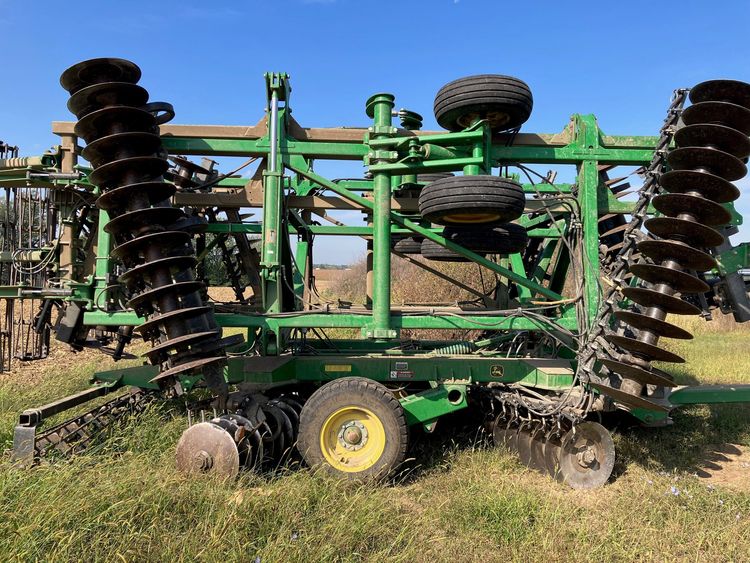 2013 John Deere 2623VT