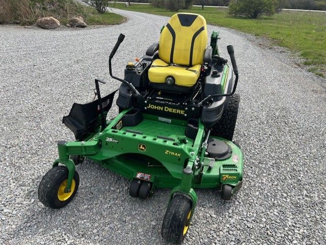 2022 John Deere Z970R Image